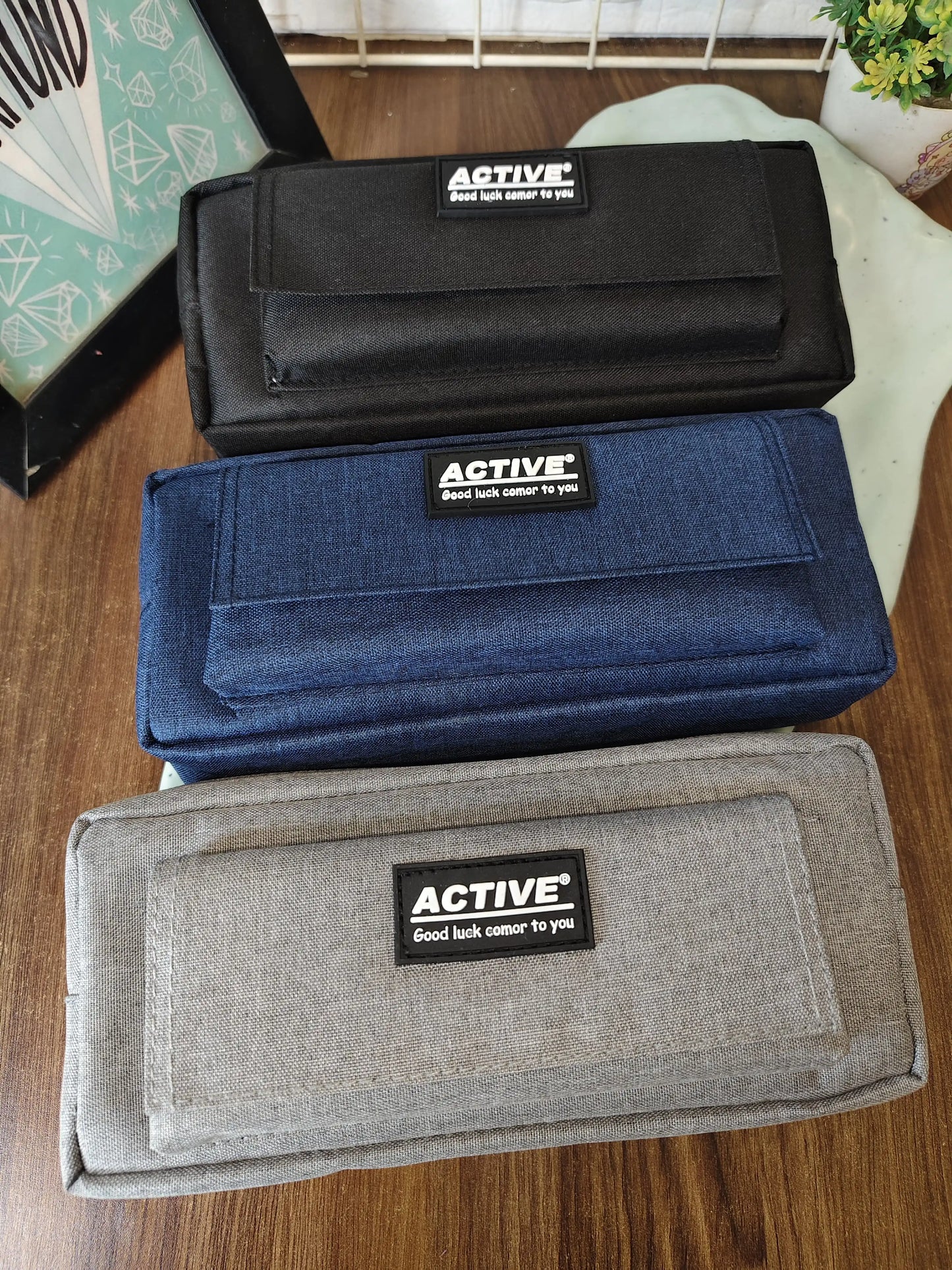 Active stationery pouches