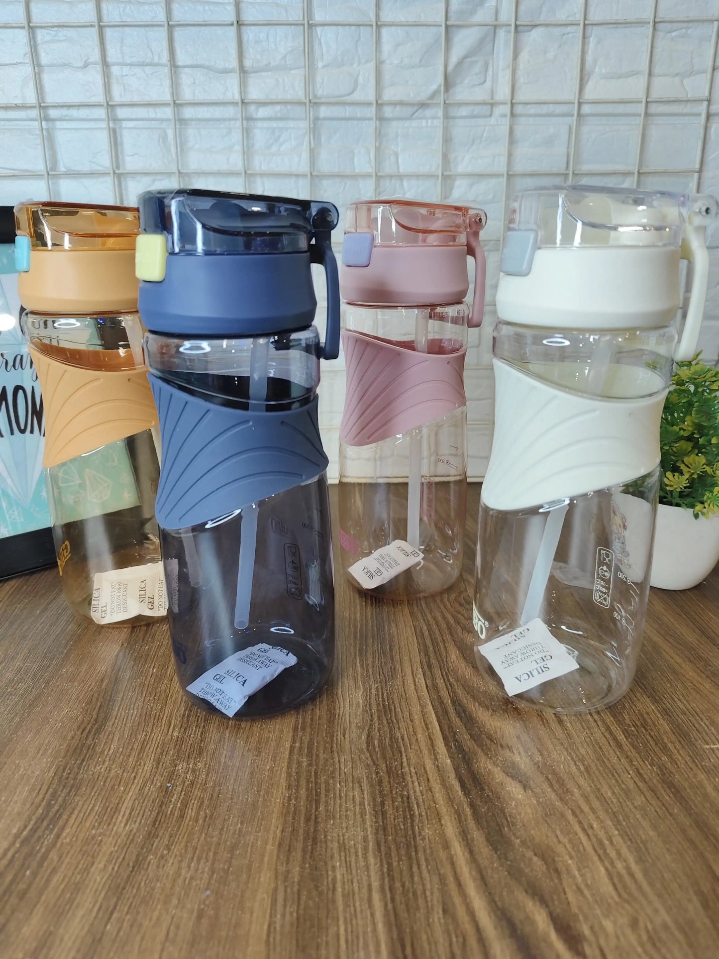 BPA free premium quality sipper Water bottle 700 ml