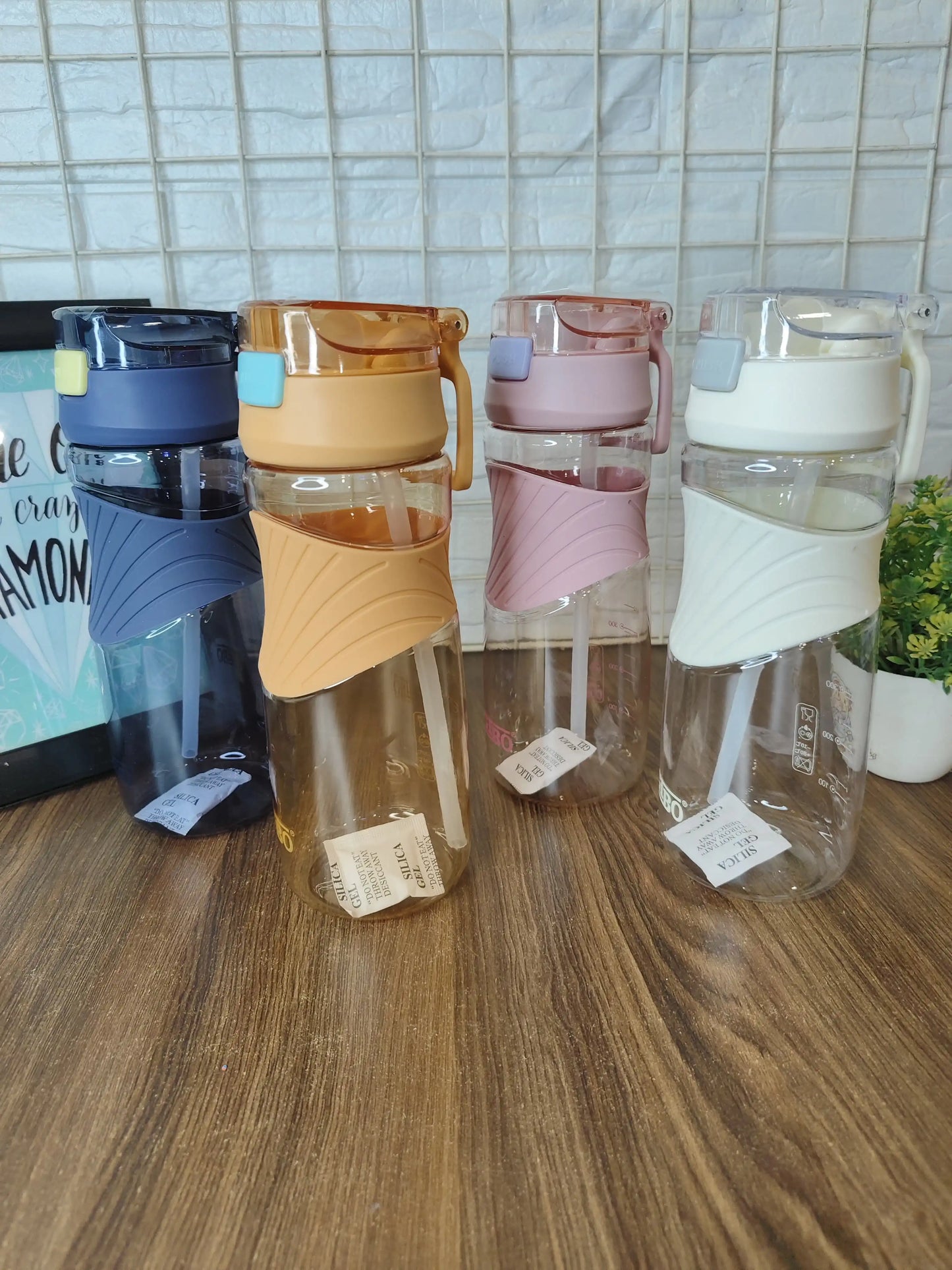 BPA free premium quality sipper Water bottle 700 ml