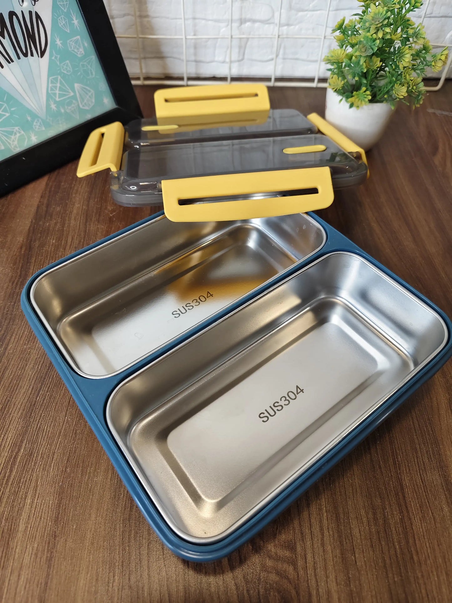 Blue Leak proof lunch box 1100 ml