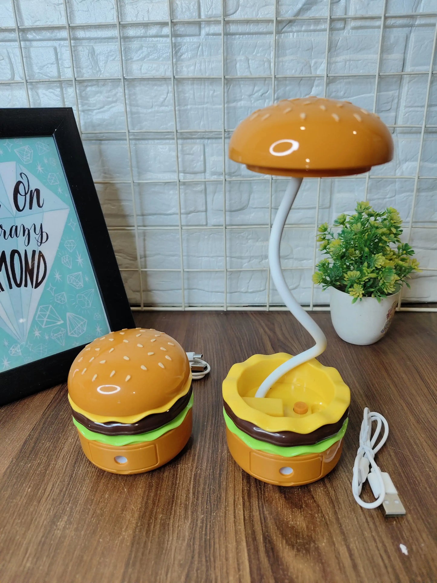 Burger lamp with sharpener