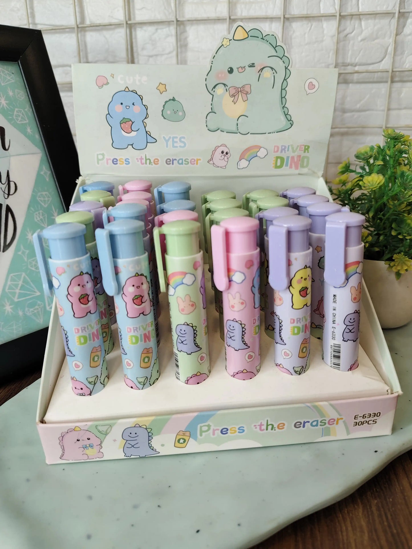 Cute dino click eraser