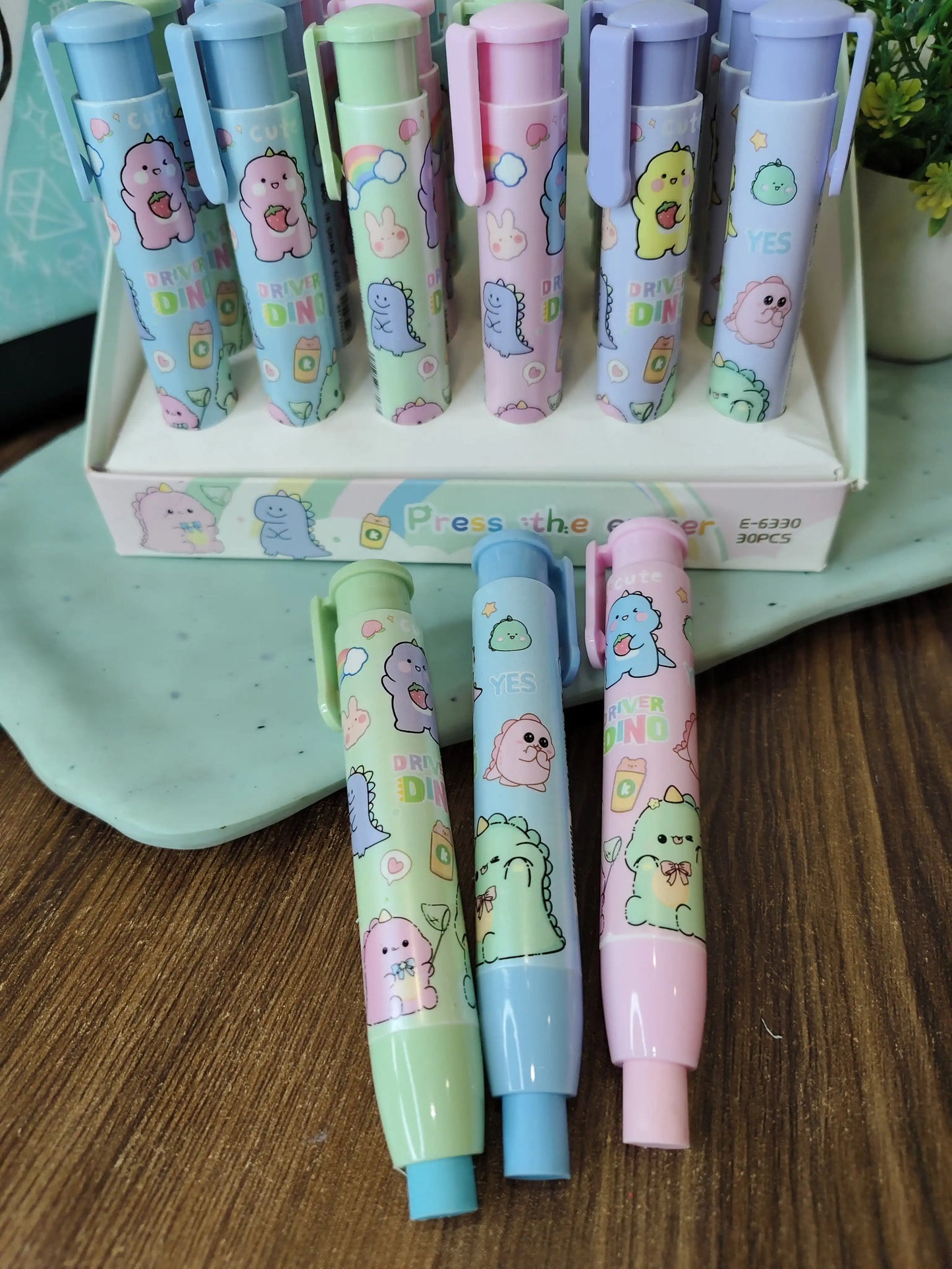 Cute dino click eraser