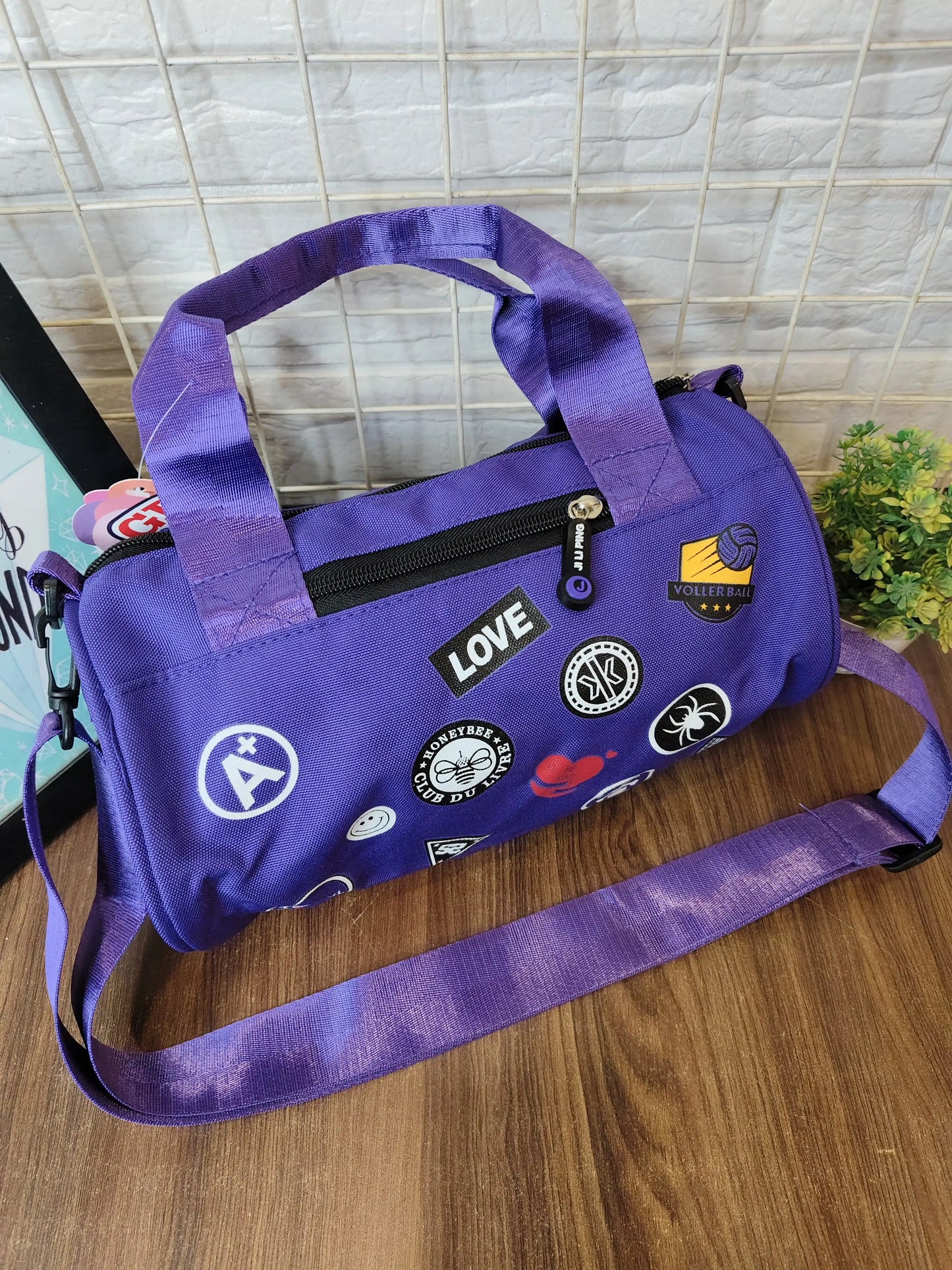 Duffle bag| quirky two compartments duffle bags