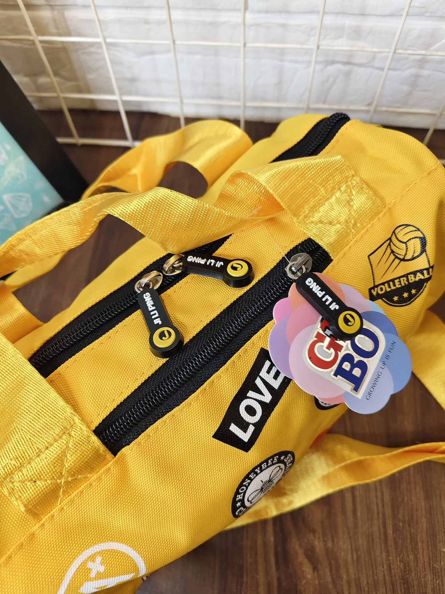 Duffle bag| quirky two compartments duffle bags