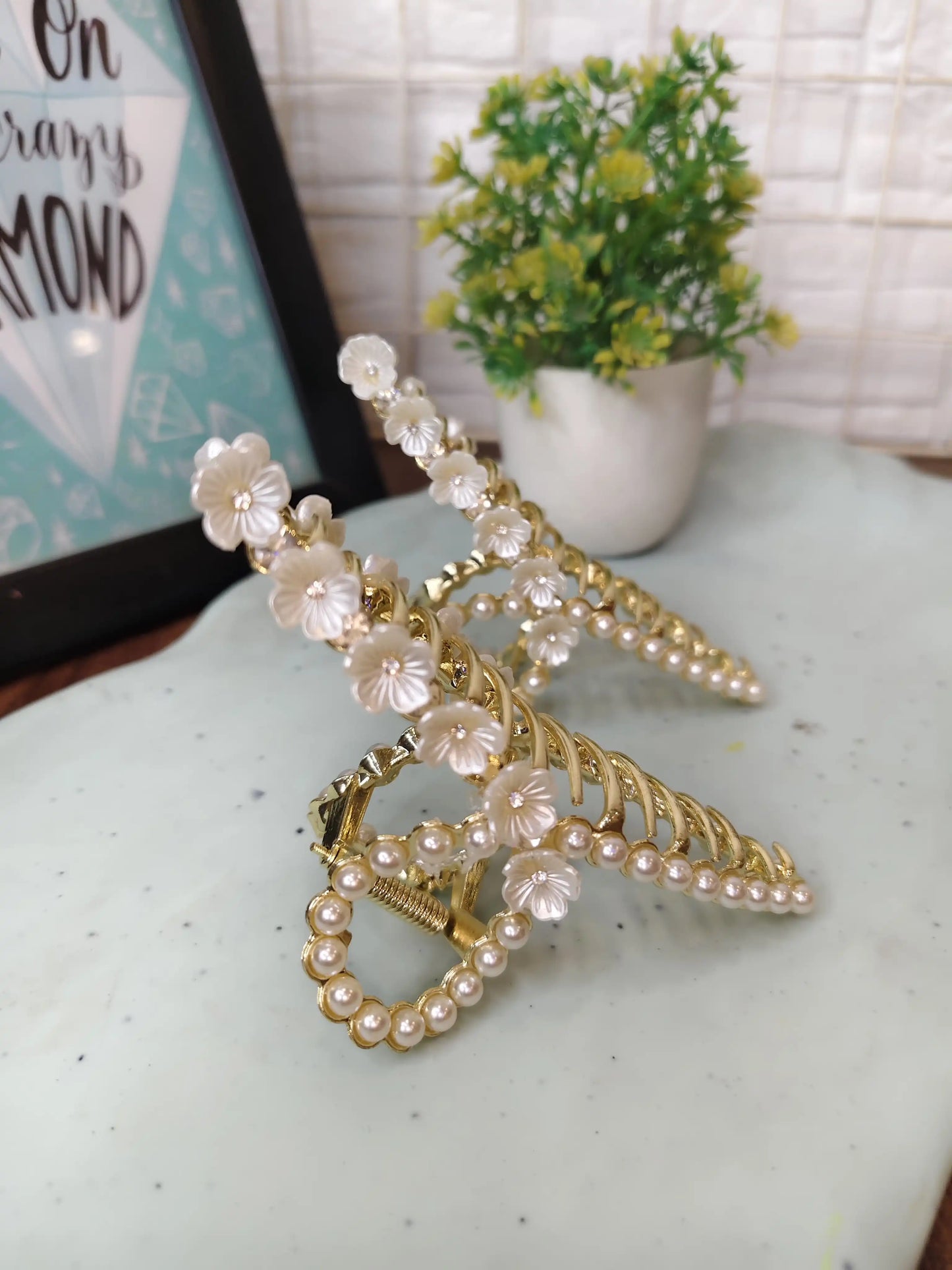 Emblished flower premium hair claws