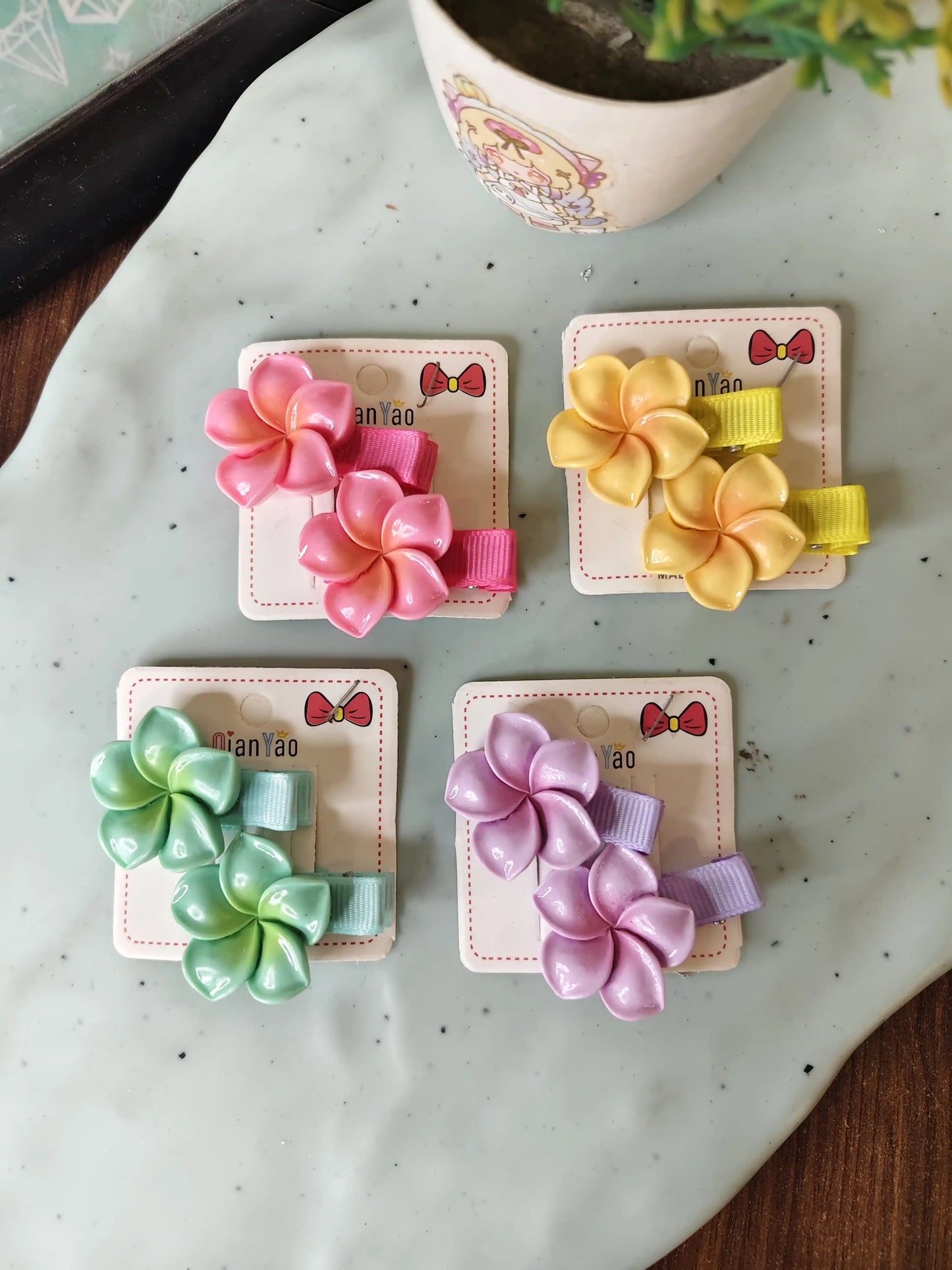 Flower hair clips