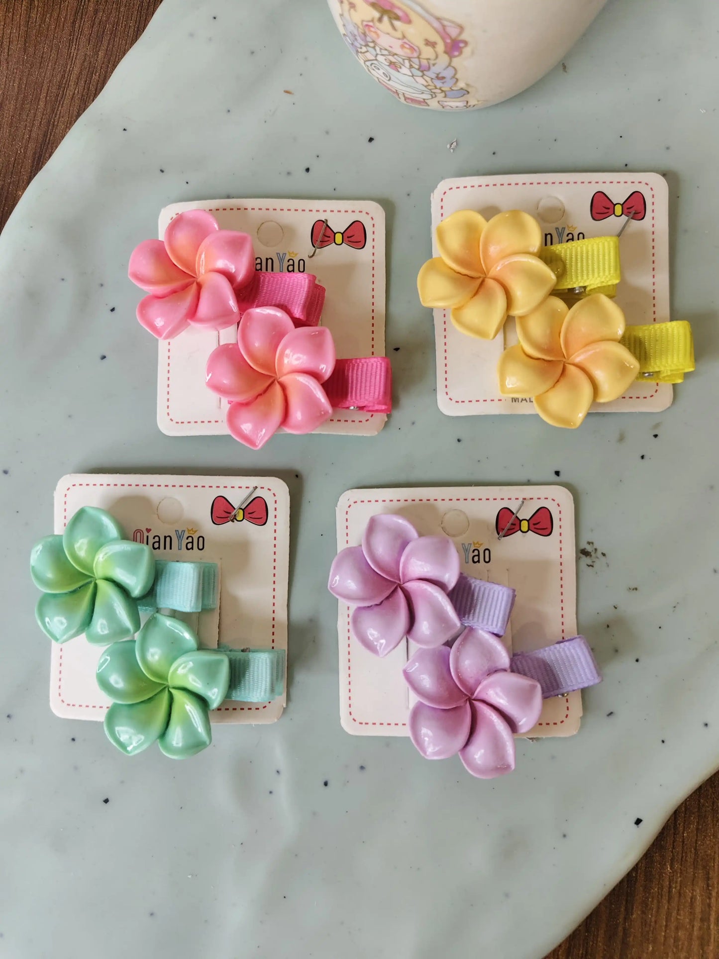 Flower hair clips