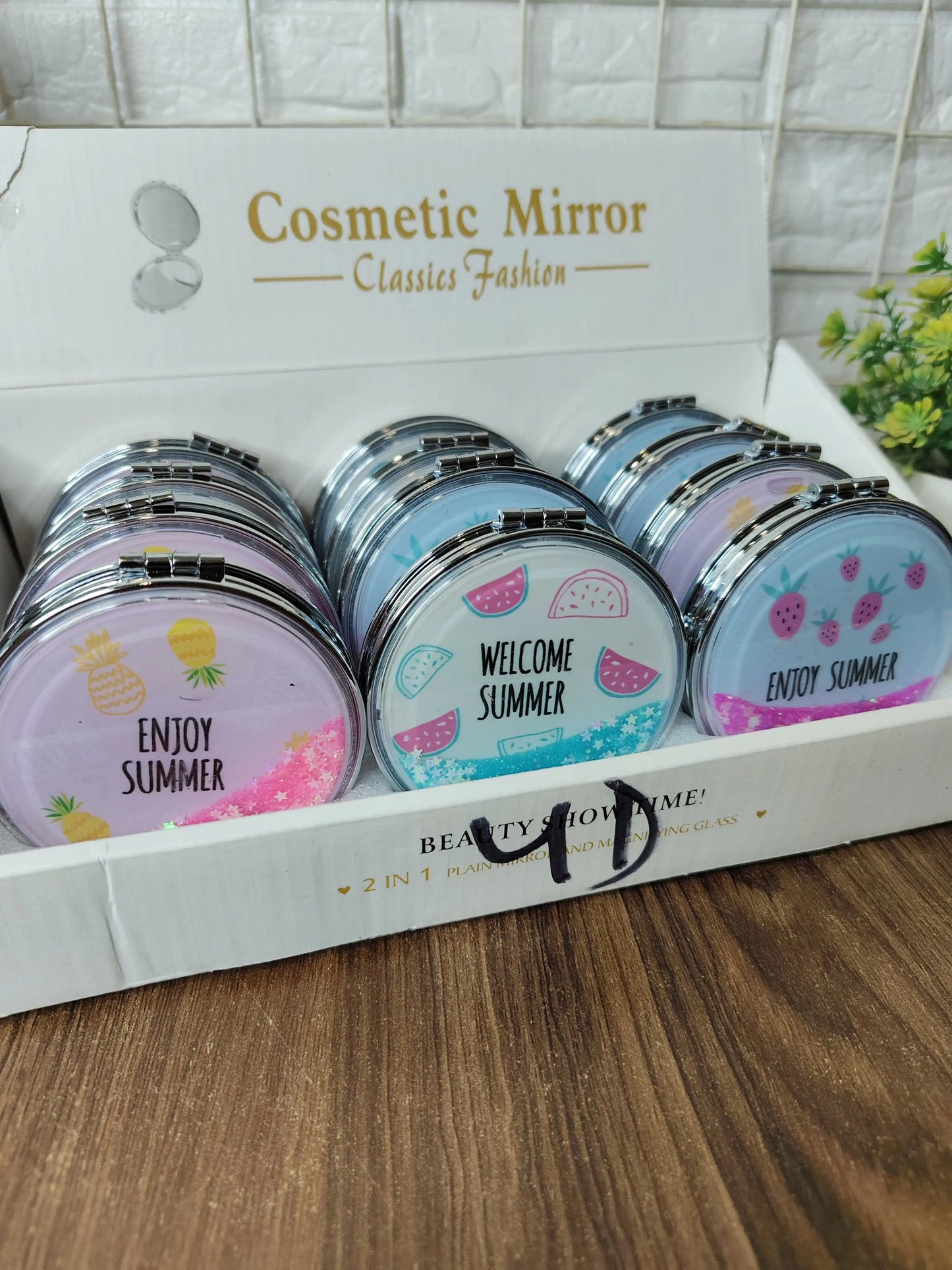 Glitter mirror