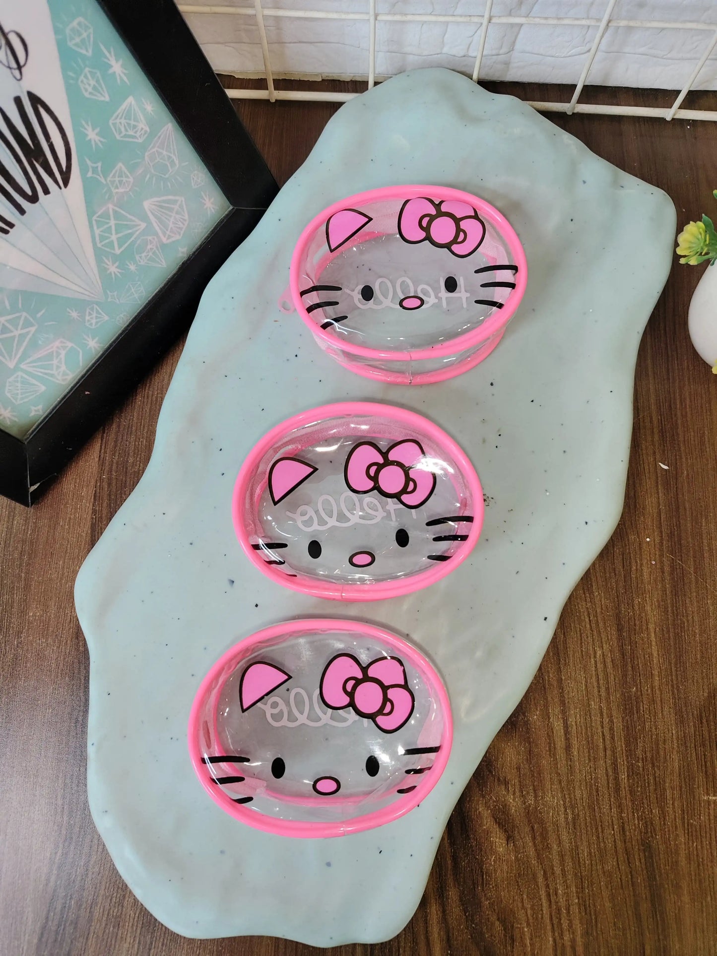Hello Kitty coin pouch