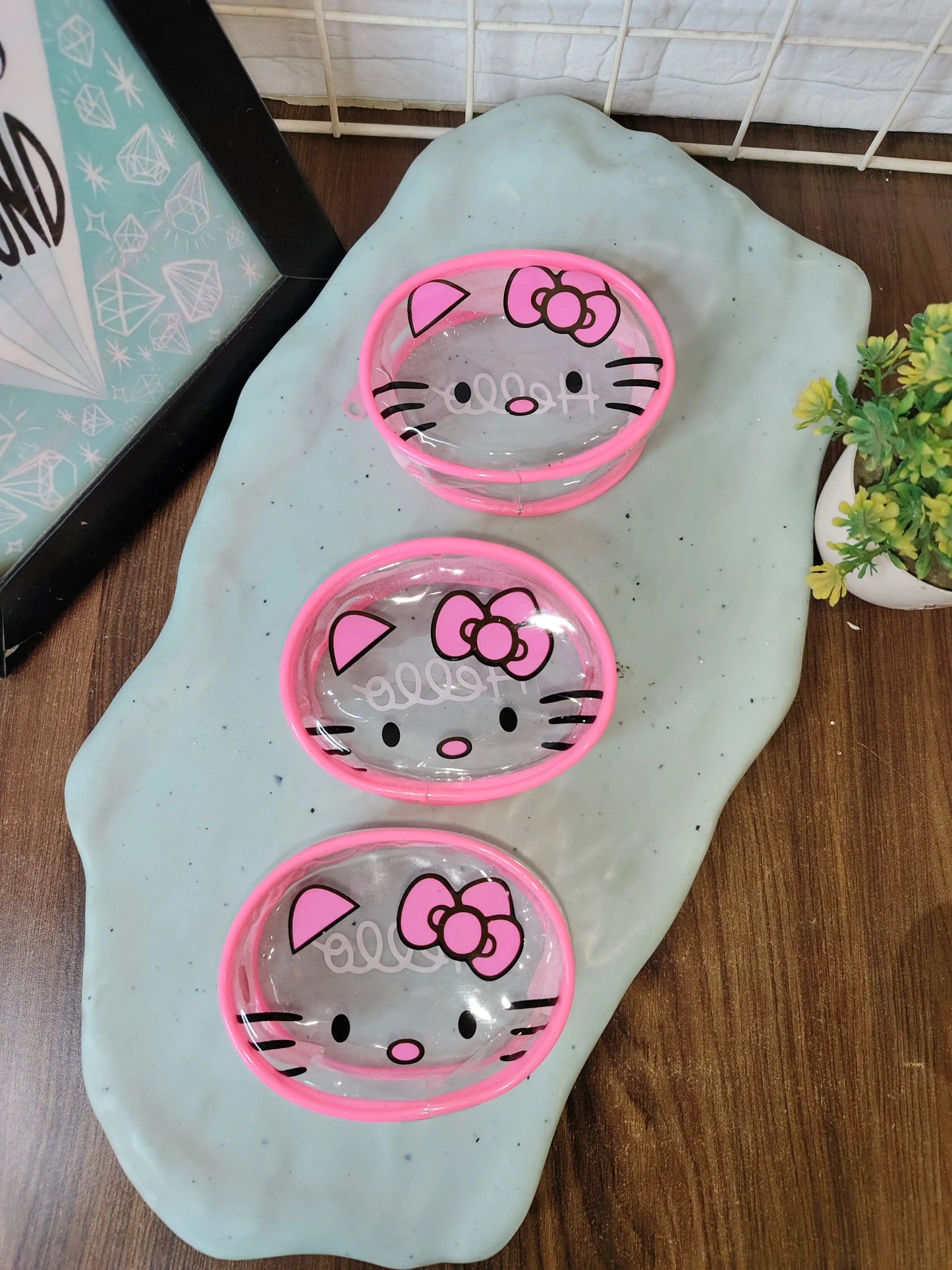Hello Kitty coin pouch