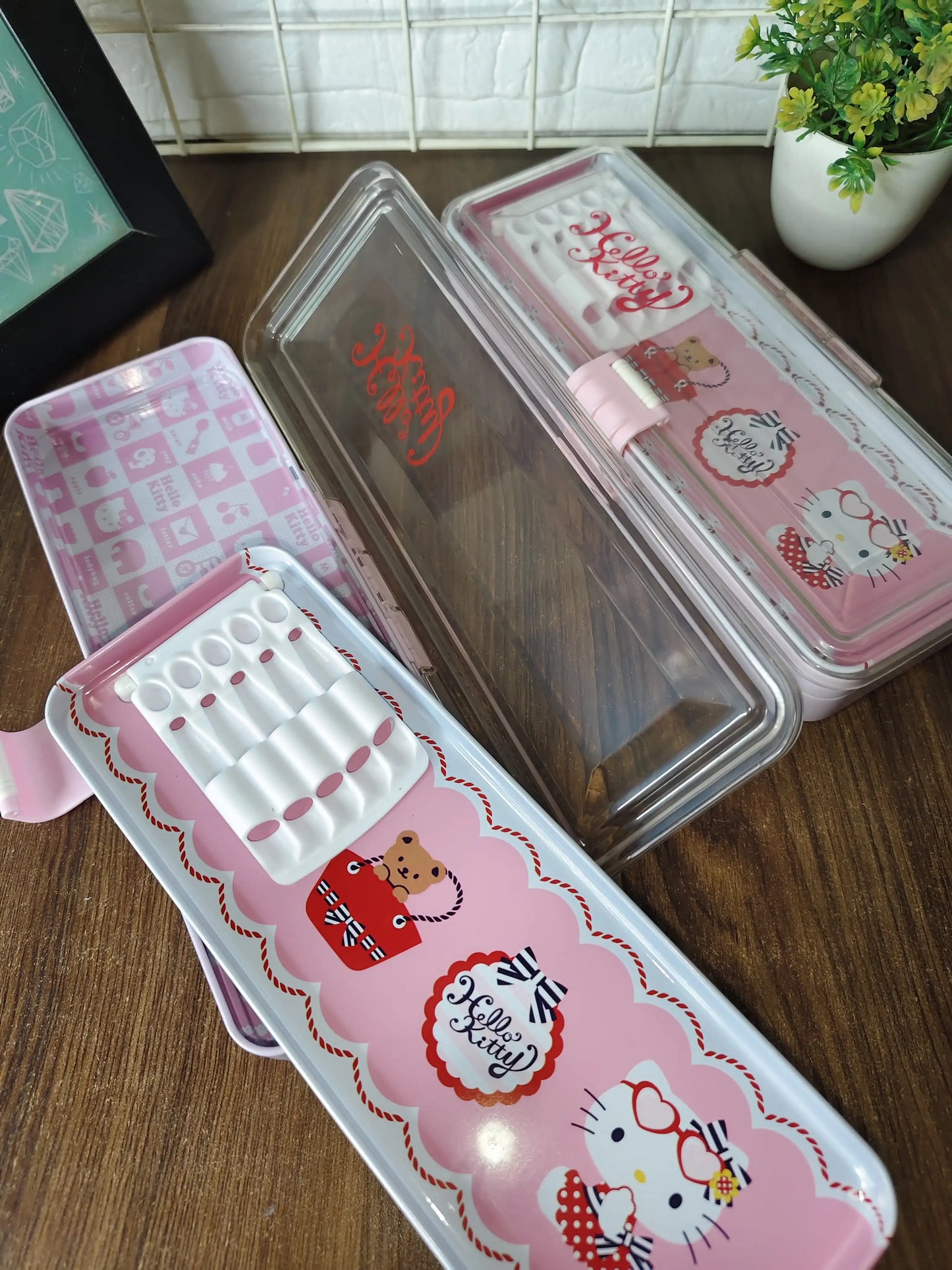 Hello kitty metal compass boxes
