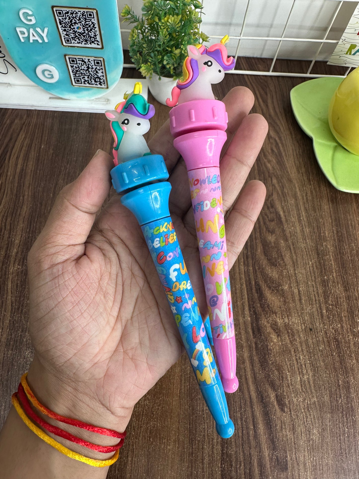 Cute 3D Spinner Character Gel Pen – Unicorn & Astronaut Fidget Pen