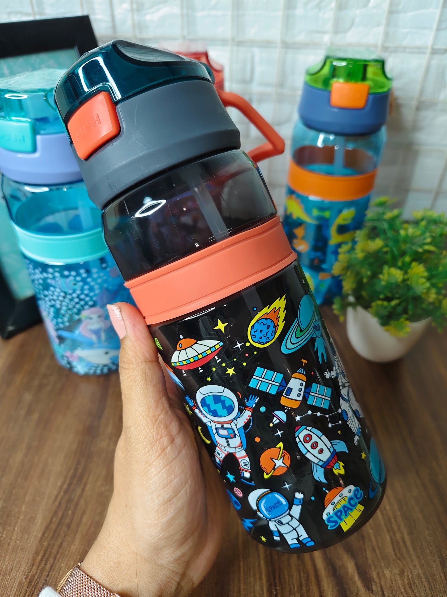 Quirky kids premium quality waterbottle 700ml