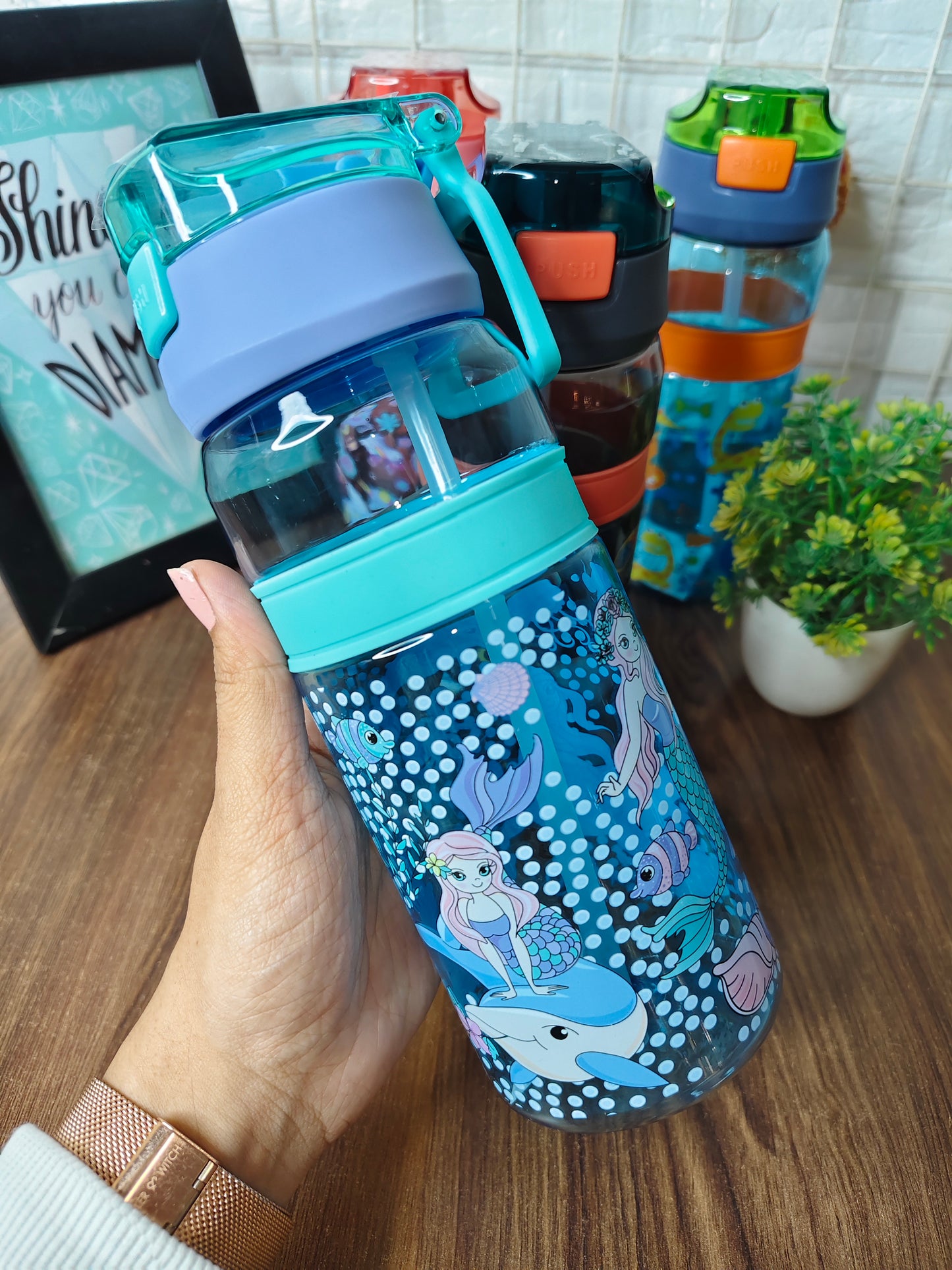 Quirky kids premium quality waterbottle 700ml