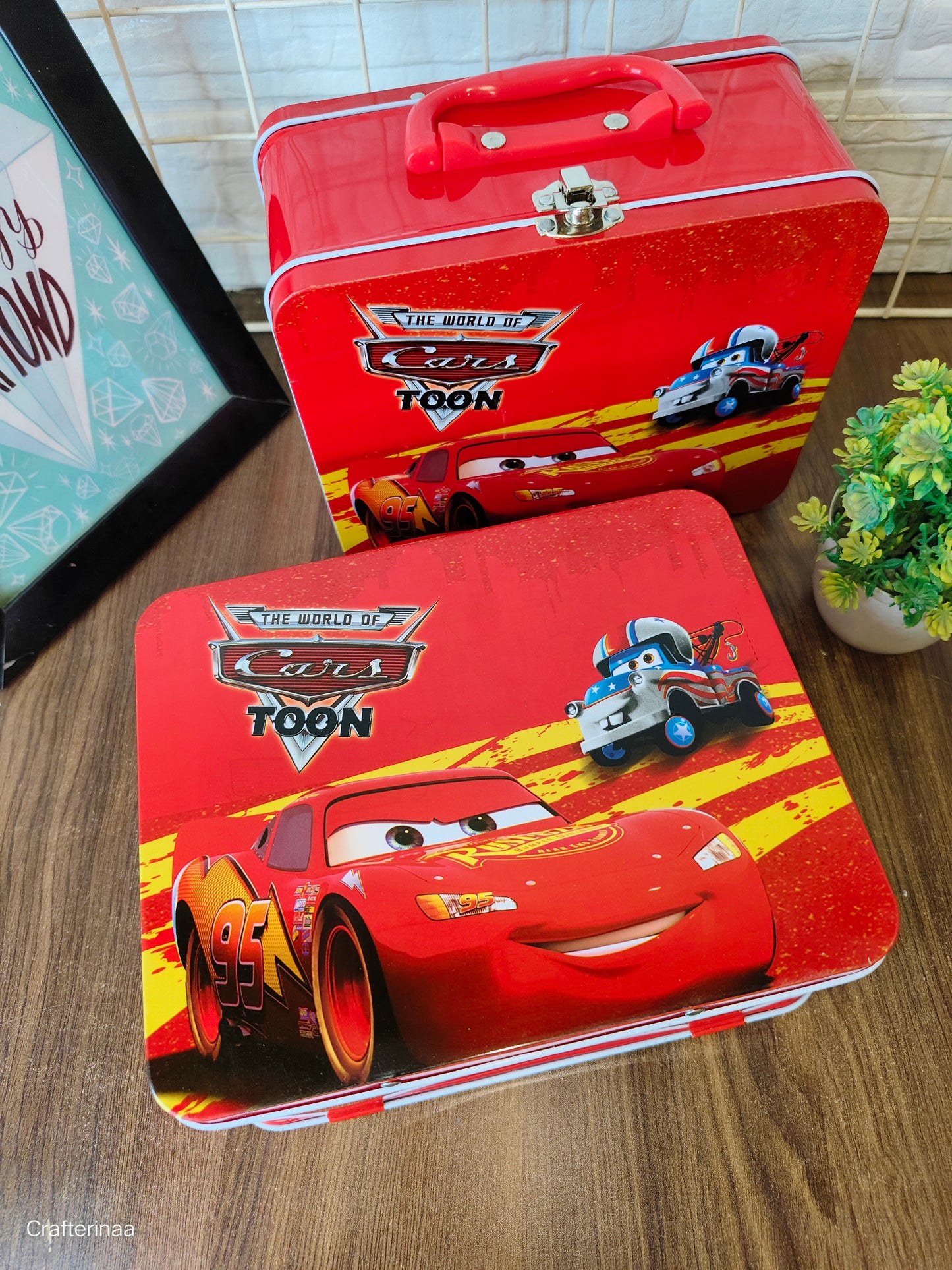 World of car metal trunk box