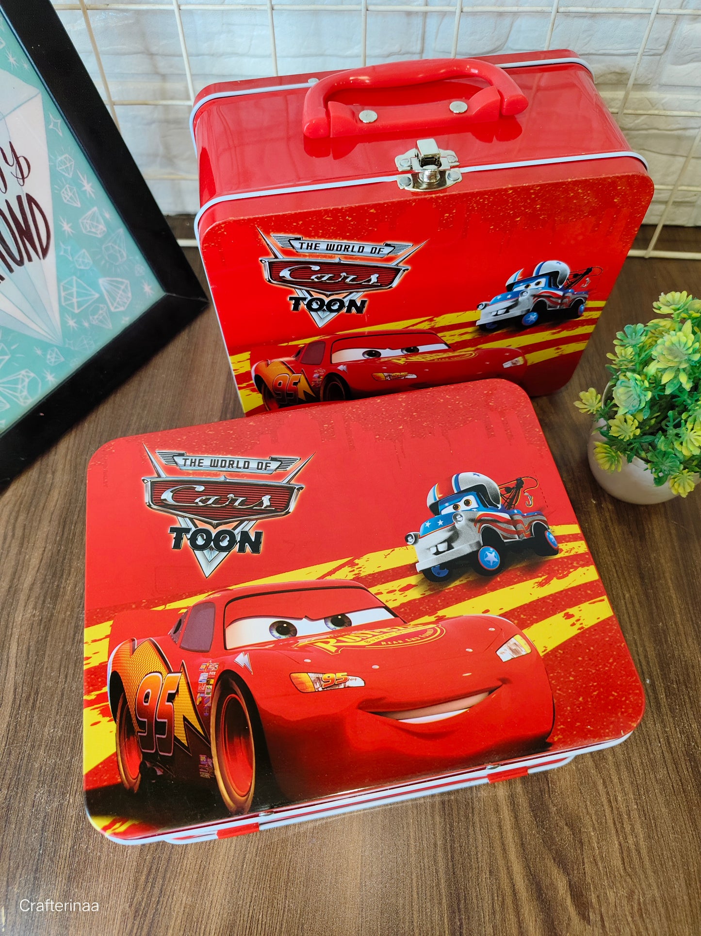 World of car metal trunk box