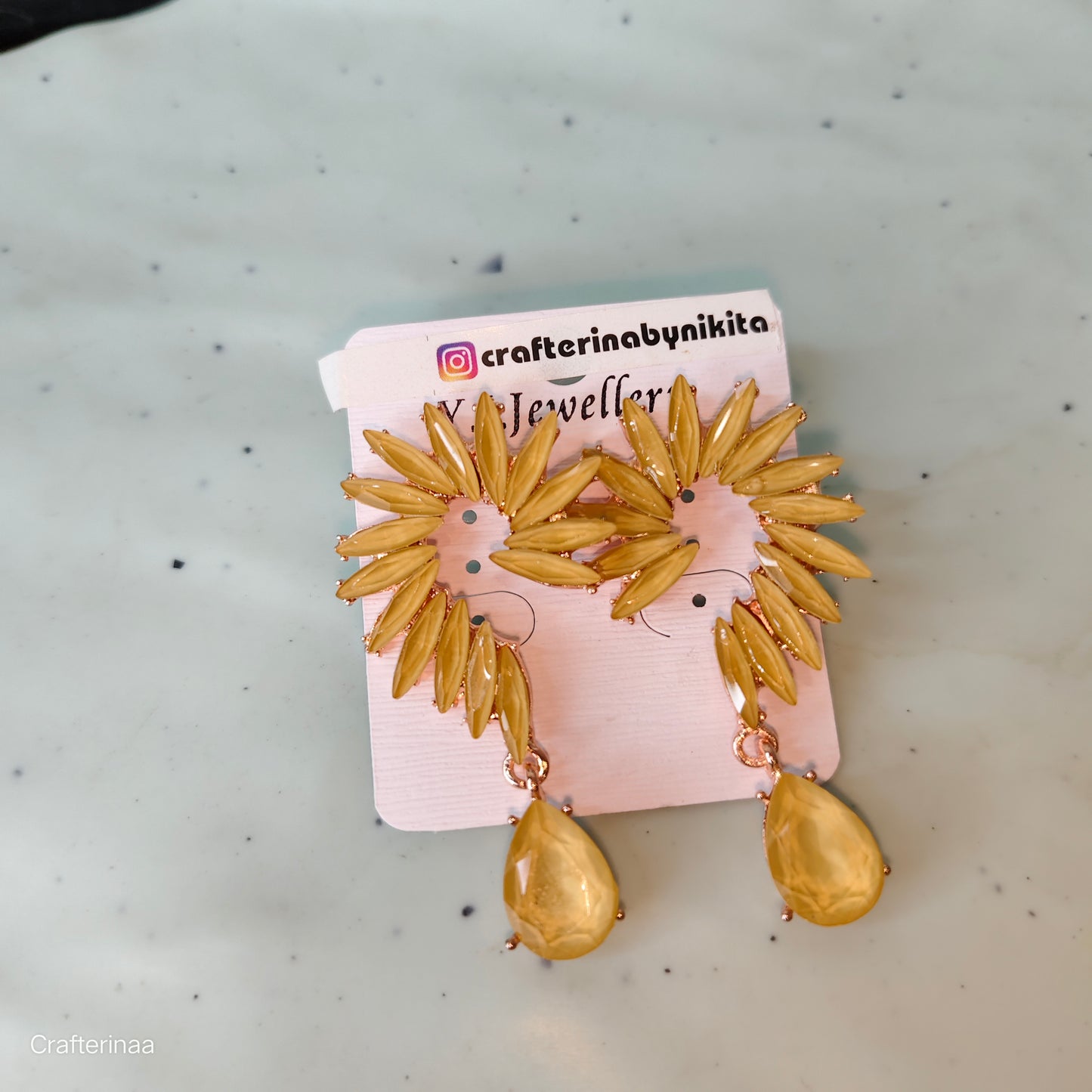 Bella stylish Earrings