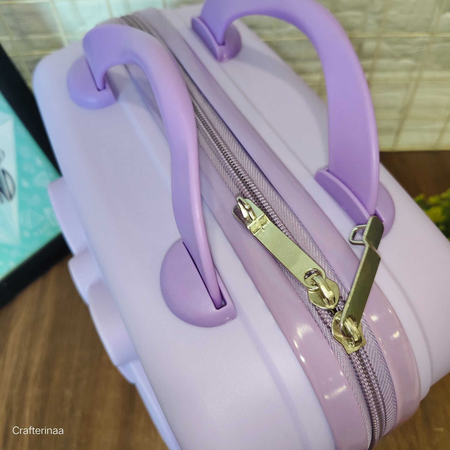 Kawaii hardcase travel Vanity