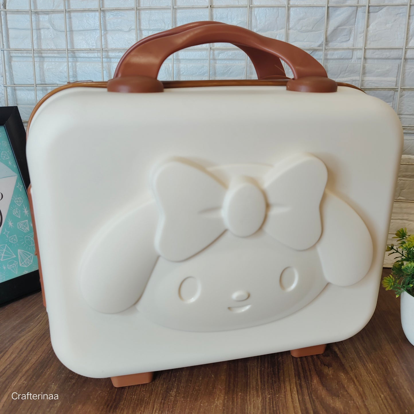 Kawaii hardcase travel Vanity