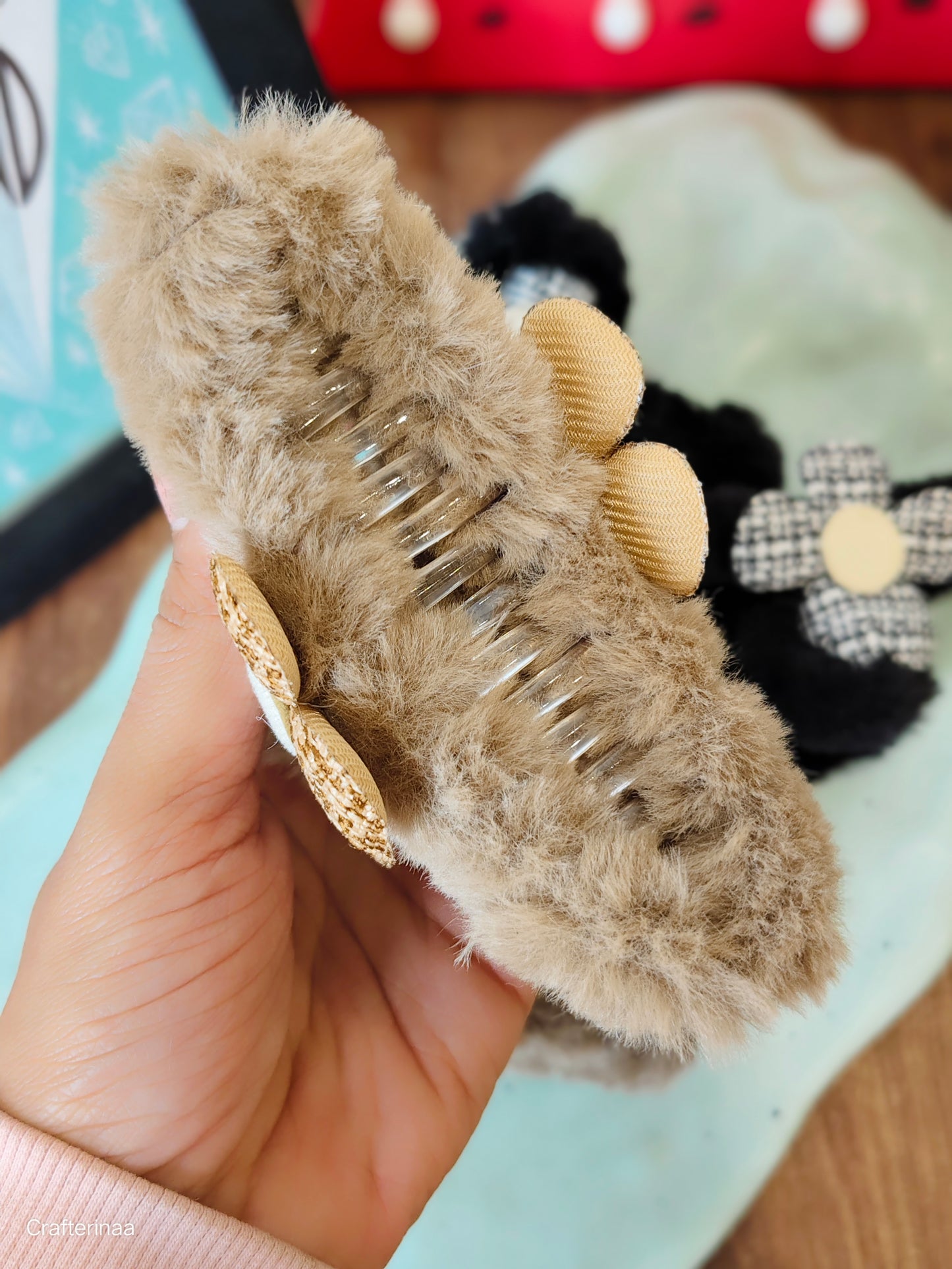 Flower fur hair claw big size