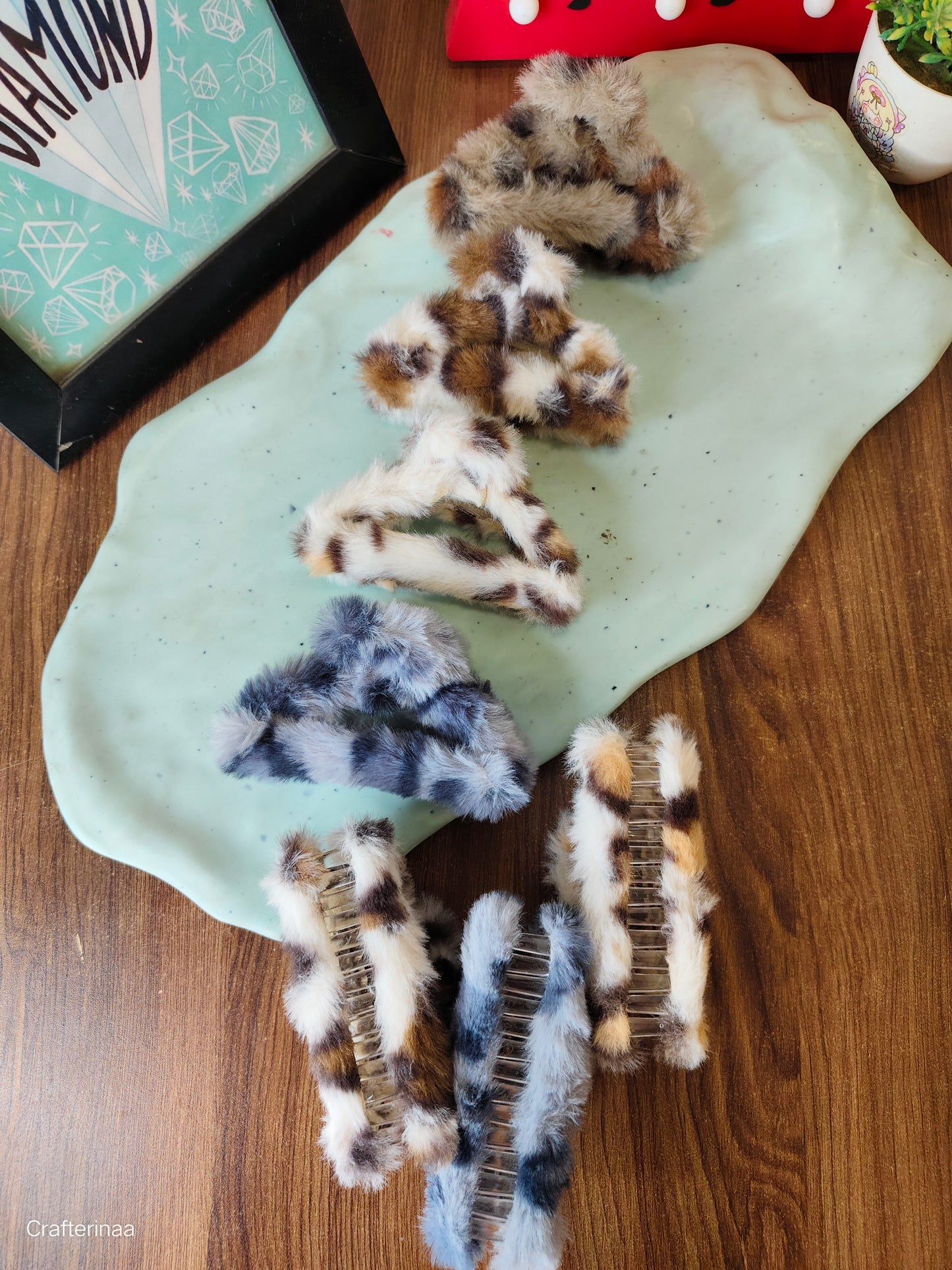 Animal print fur big size hair claws