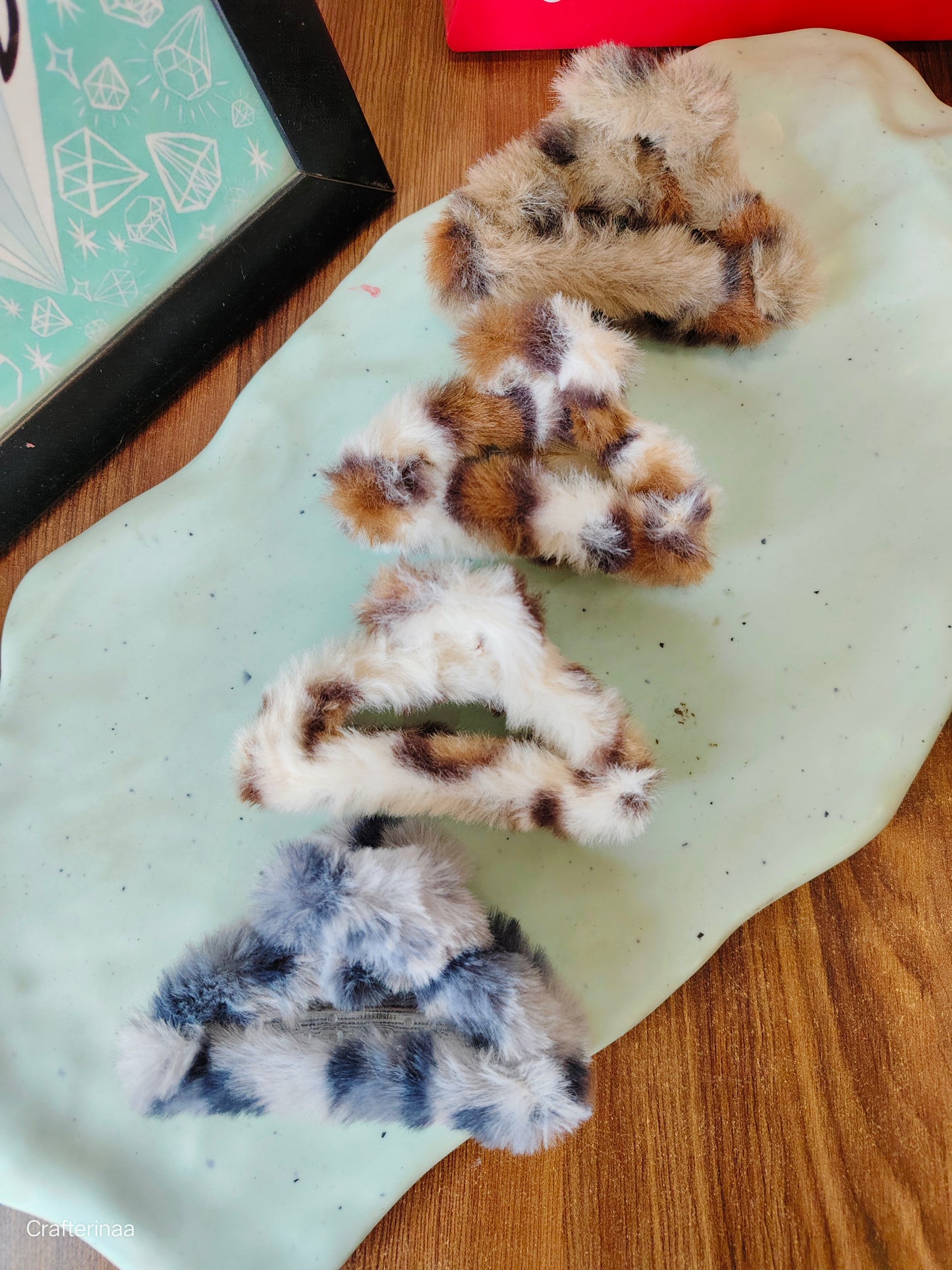 Animal print fur big size hair claws