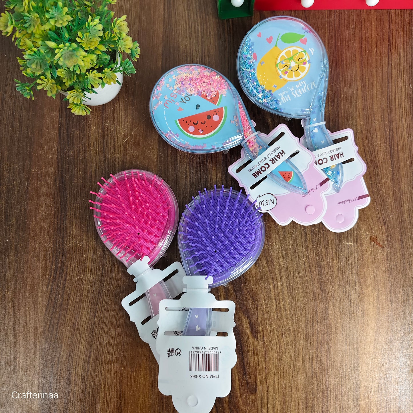 Fruit hair brush