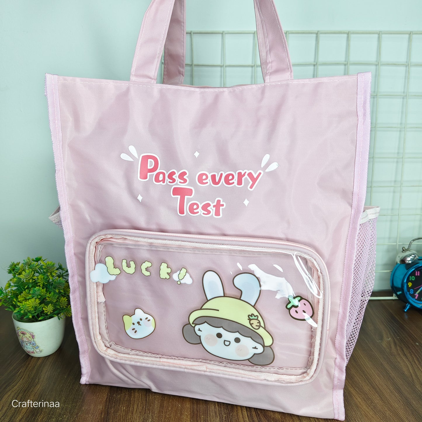 Premium Kawaii Tote bags with 3 compartments
Stylish and Trendy Travelling Bag for Boys and Girls