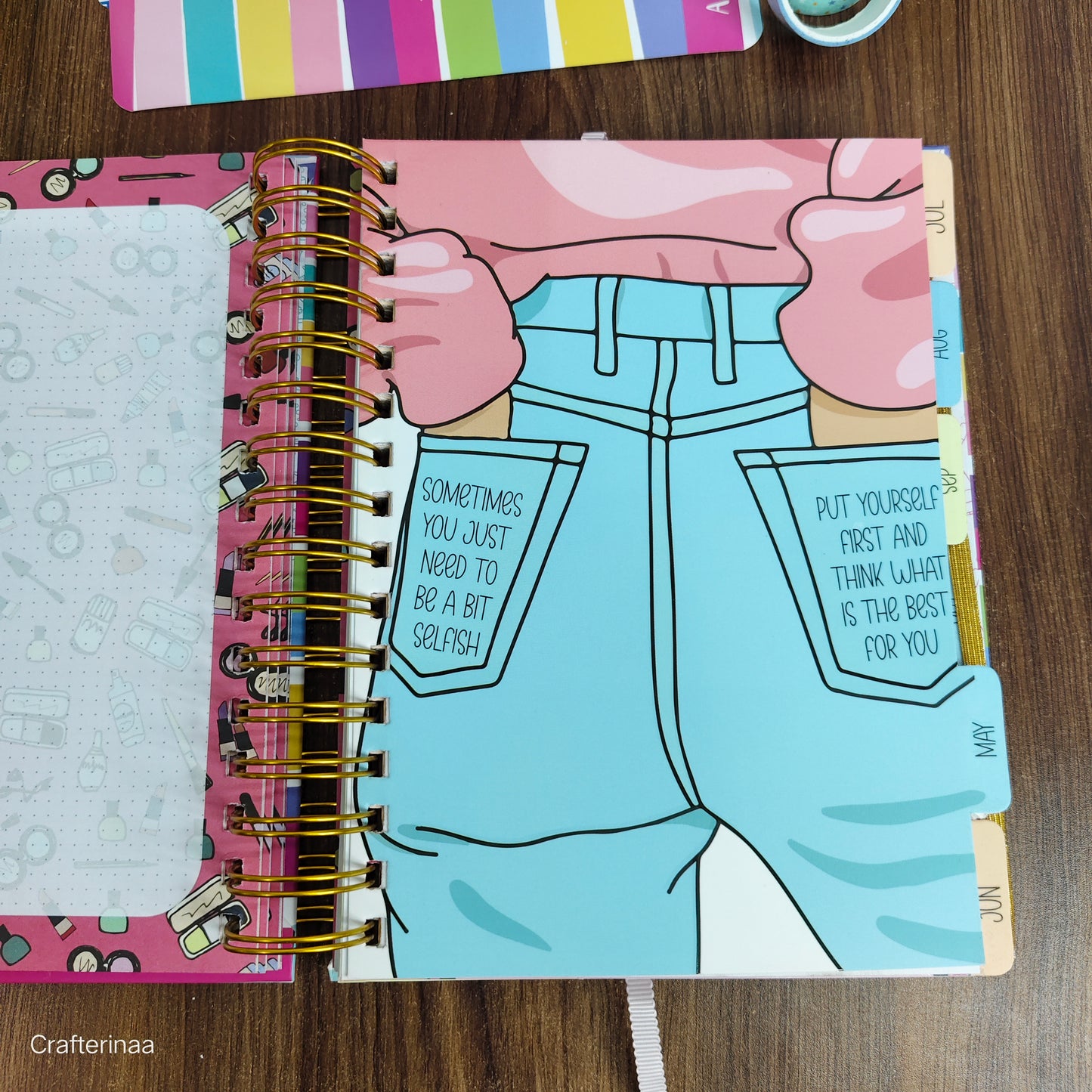 “Girl Boss planner Set – 2025/2026 Calendar, Notebooks, Planner, Bookmark & More | Motivational Desk Set for Women & Girls”