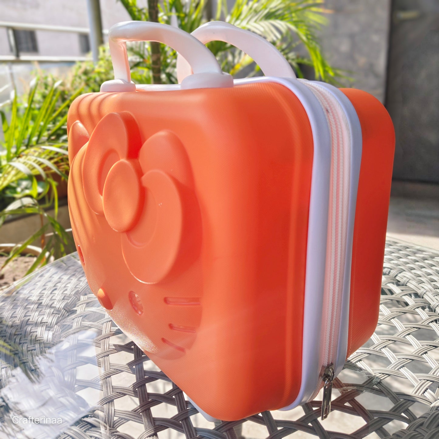 Kids travelling bags |Hard Shell Vanity Cases for Women Portable Water Proof Cosmetic Travel Case, Toiletry Case with Zipper Cosmetic Bag, Hand Luggage Cosmetic case