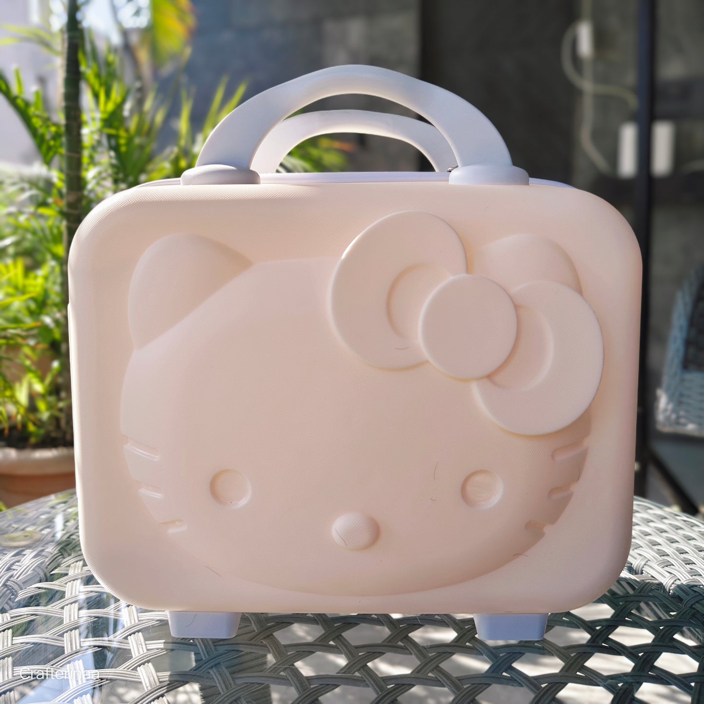 Kids travelling bags |Hard Shell Vanity Cases for Women Portable Water Proof Cosmetic Travel Case, Toiletry Case with Zipper Cosmetic Bag, Hand Luggage Cosmetic case