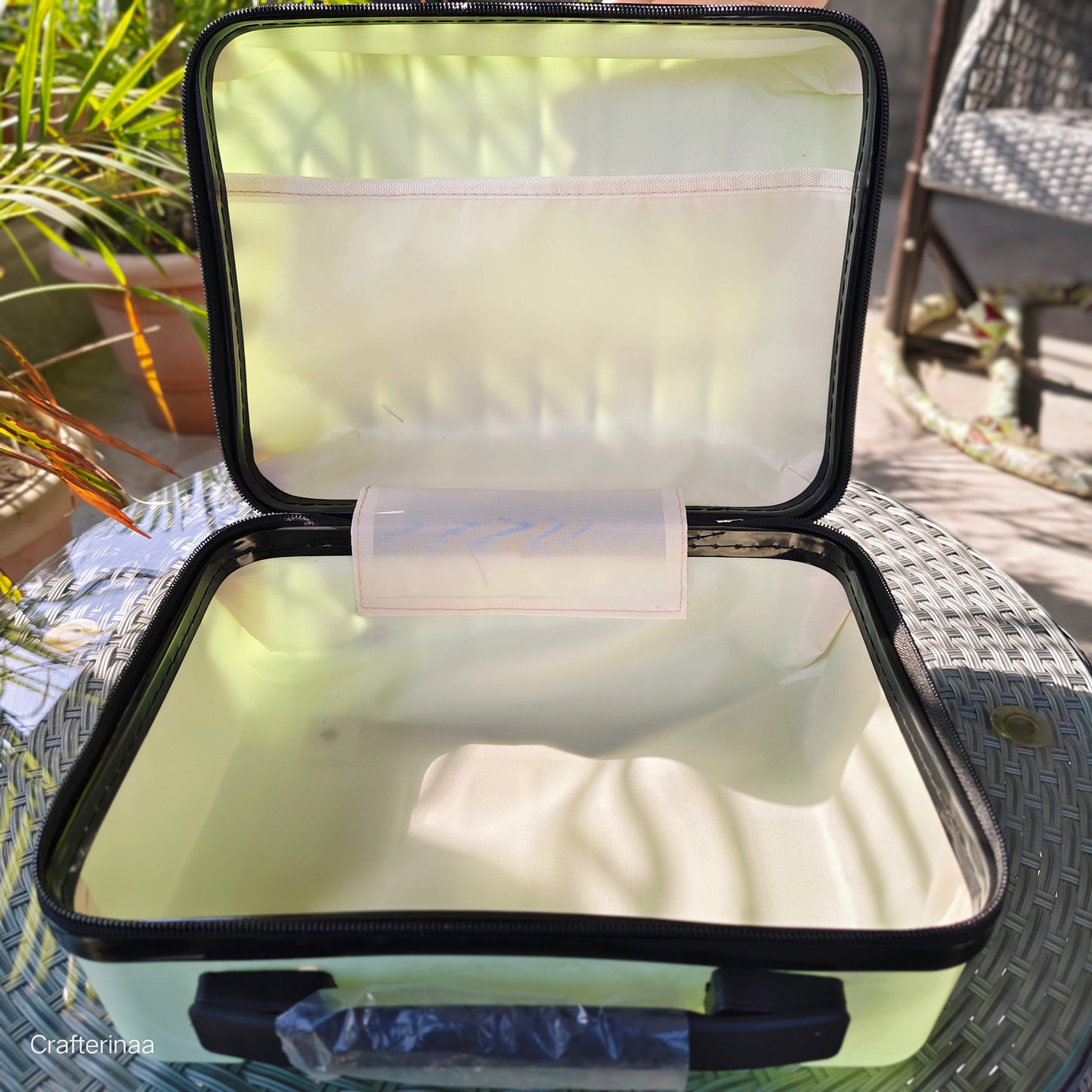 Silicone hard case travel bag| Portable Hard Shell Cosmetic Travel Case | Small Travel Hand Luggage with Elastic Band, Mini ABS Carrying Makeup Case Suitcase (30L x 16W x 23H cm)