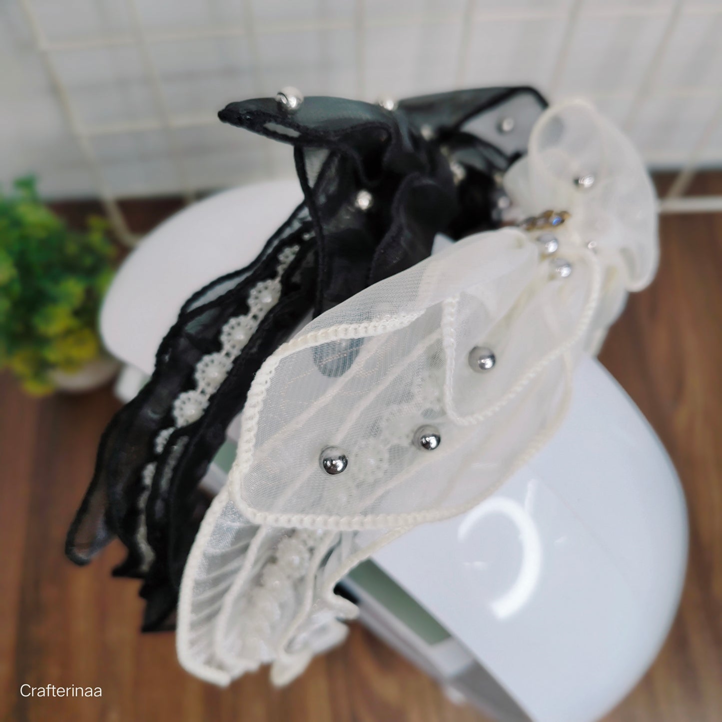 "Lace Pearl Bow Headbands – Elegant Mesh Hair Bands with Beads for Women & Girls"