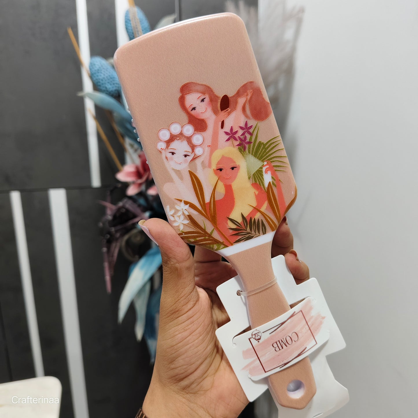 Feminine Chic Comb| Chic & Vibrant Hairbrushes