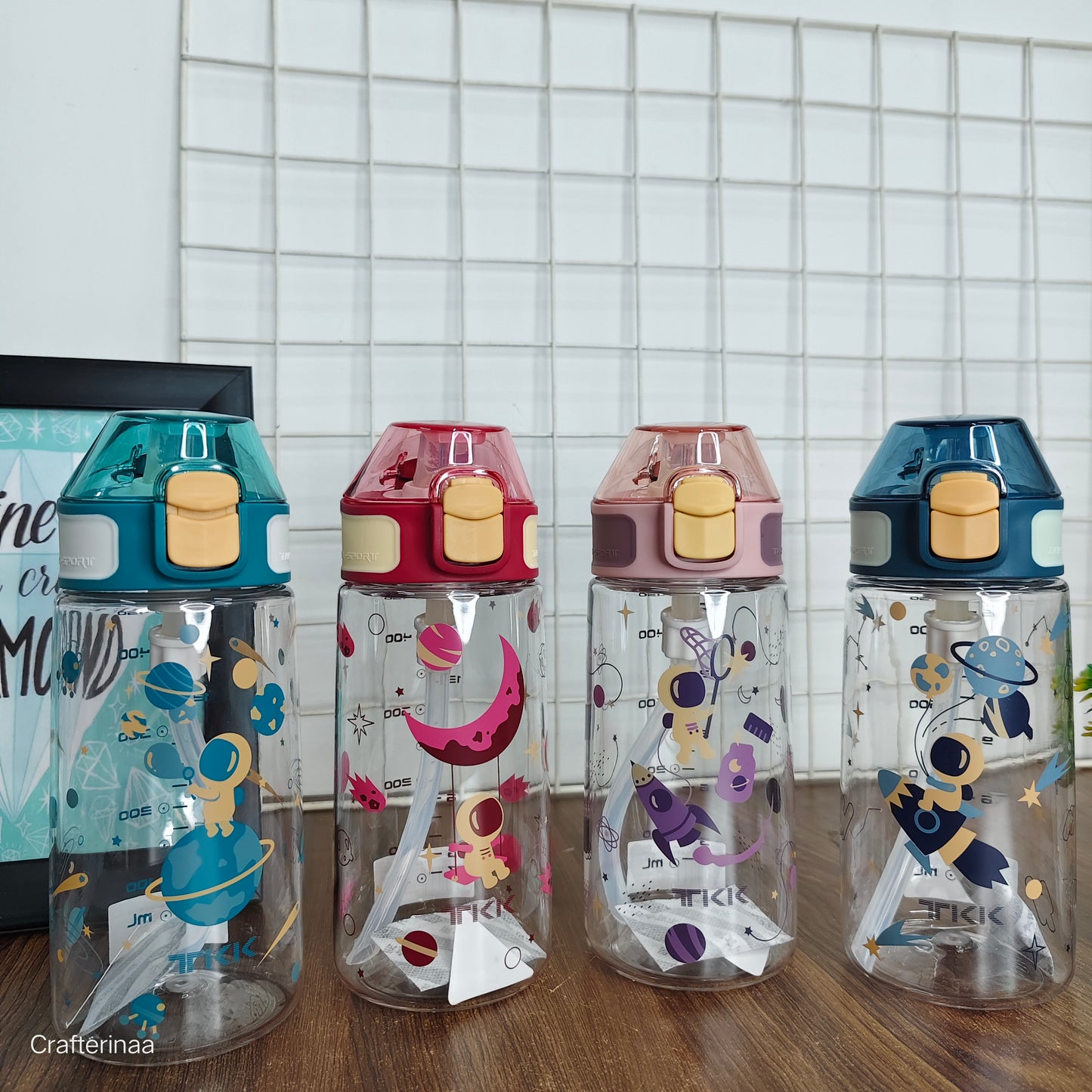 "Space Theme Kids Water Bottles with Straw – 600ml Leakproof & BPA-Free | Cute Astronaut Design"