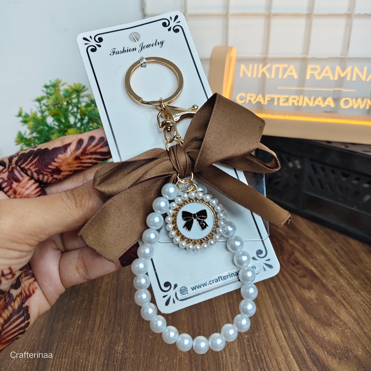 Pearl & Bow Charms for Bags and Phones – Feminine Accessories