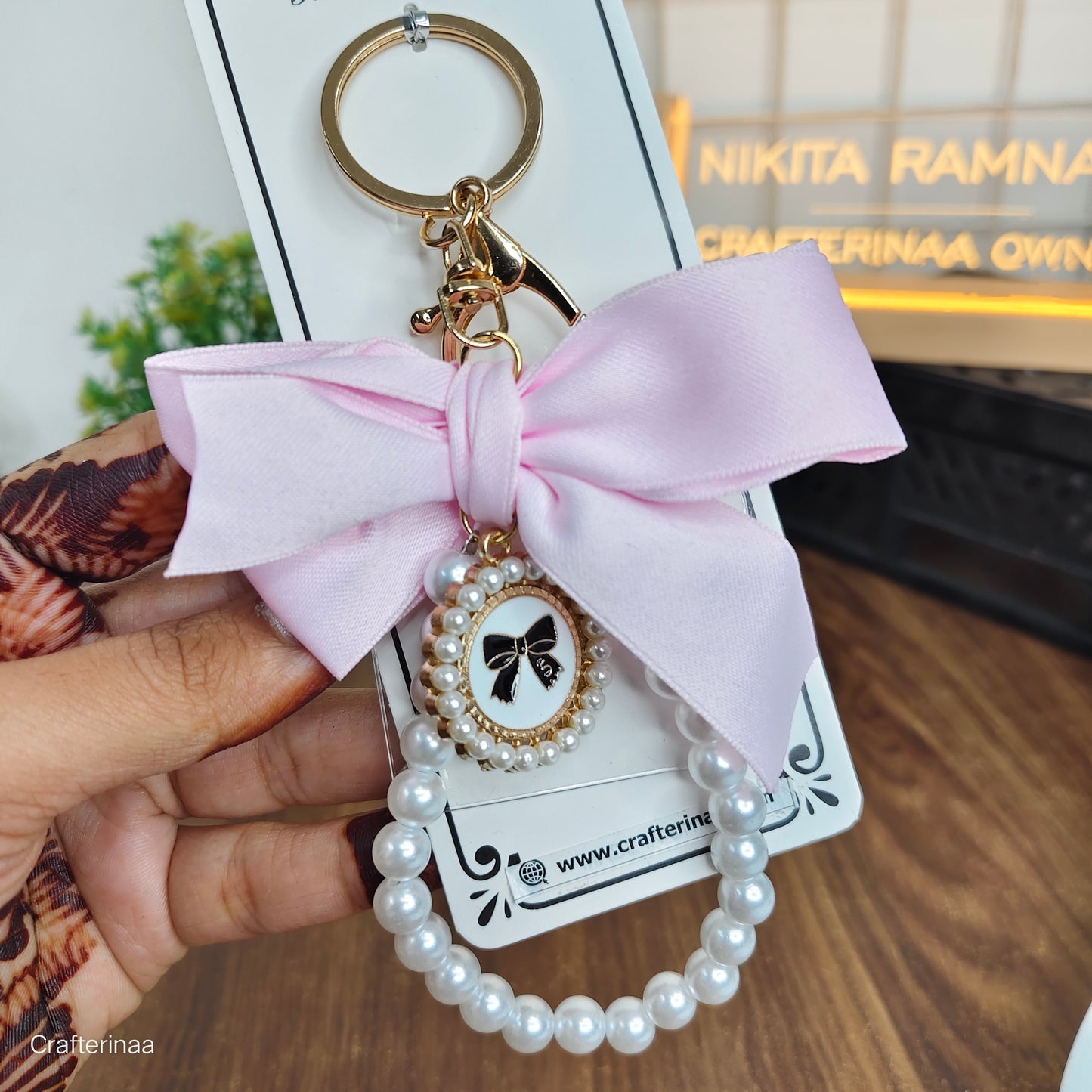 Pearl & Bow Charms for Bags and Phones – Feminine Accessories