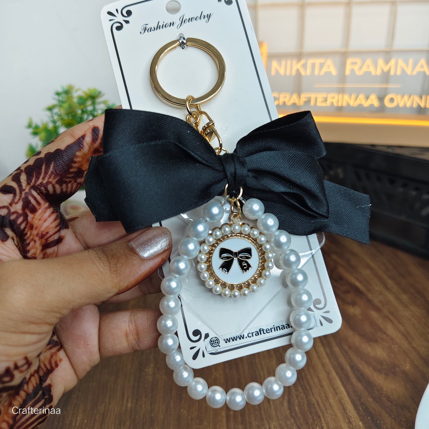 Pearl & Bow Charms for Bags and Phones – Feminine Accessories