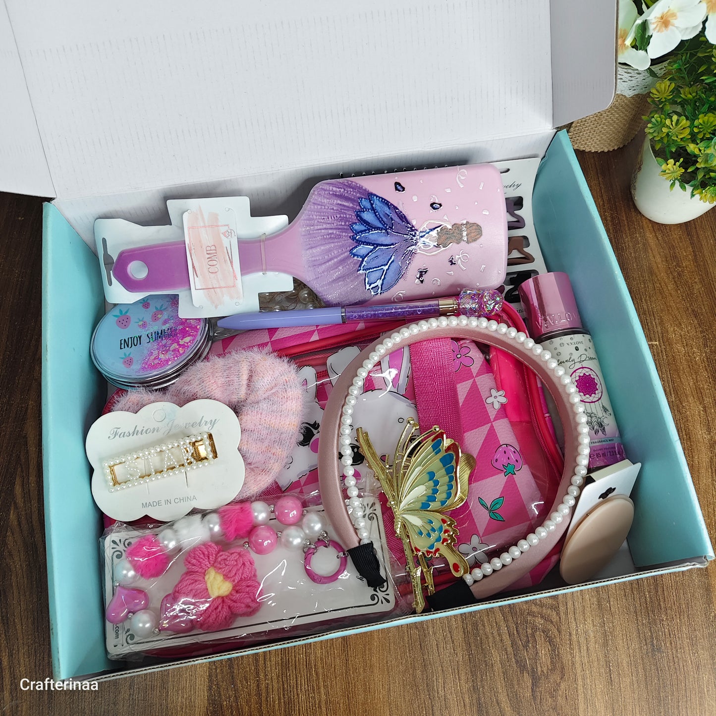 Girls Birthday Gift Hamper | Cute Gift Set for Girls β Crafterinaa