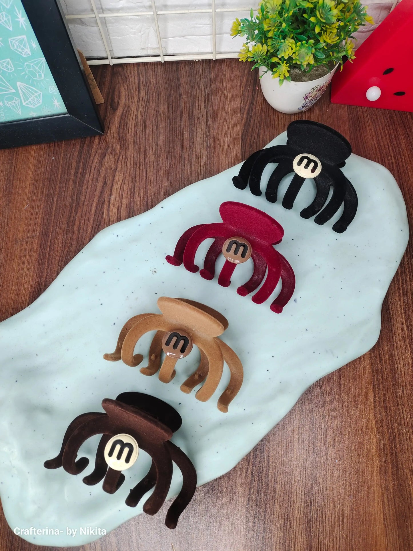 Korean hair claws
