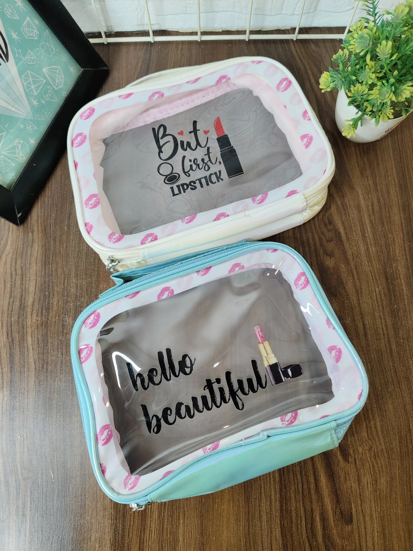 Lipstick makeup pouch