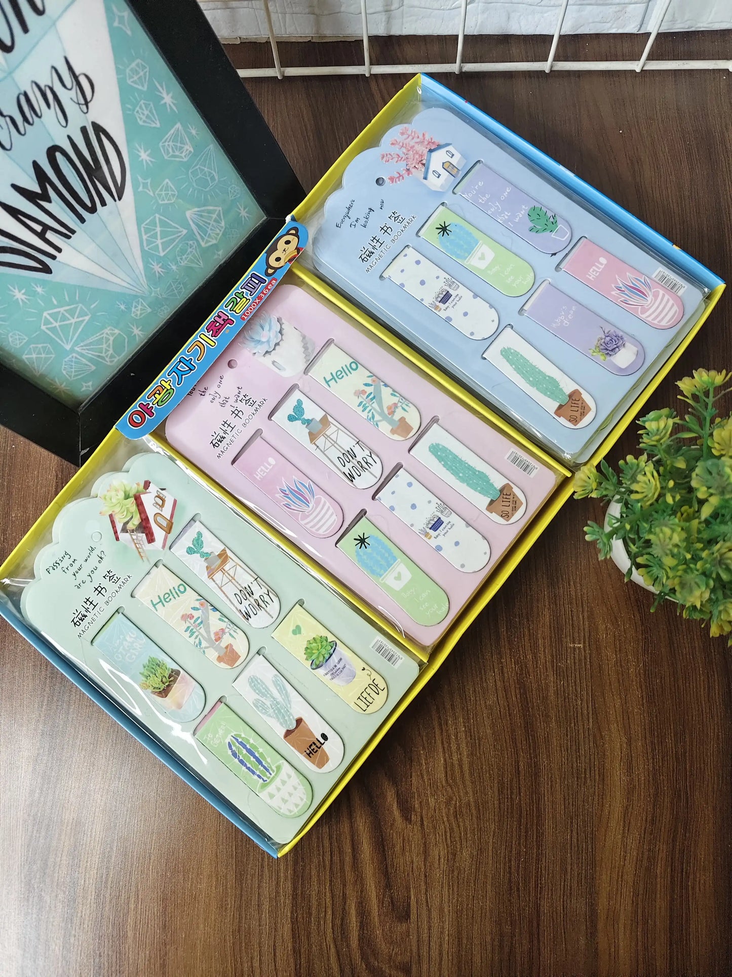 Magnetic bookmarks (set of 6 bookmarks )