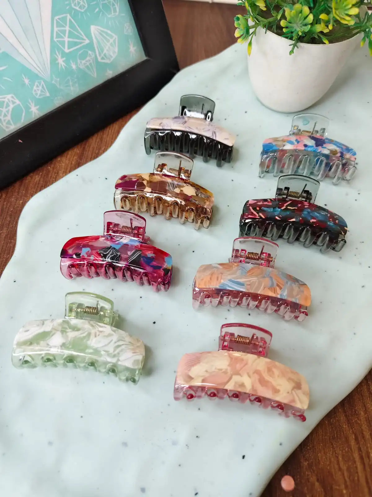 Marble T hair claws