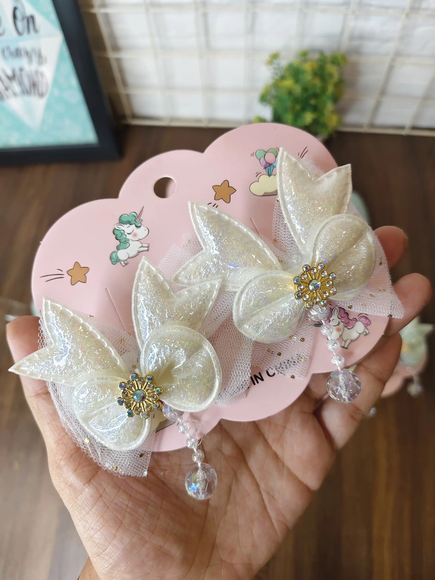 Partywear bow pairs