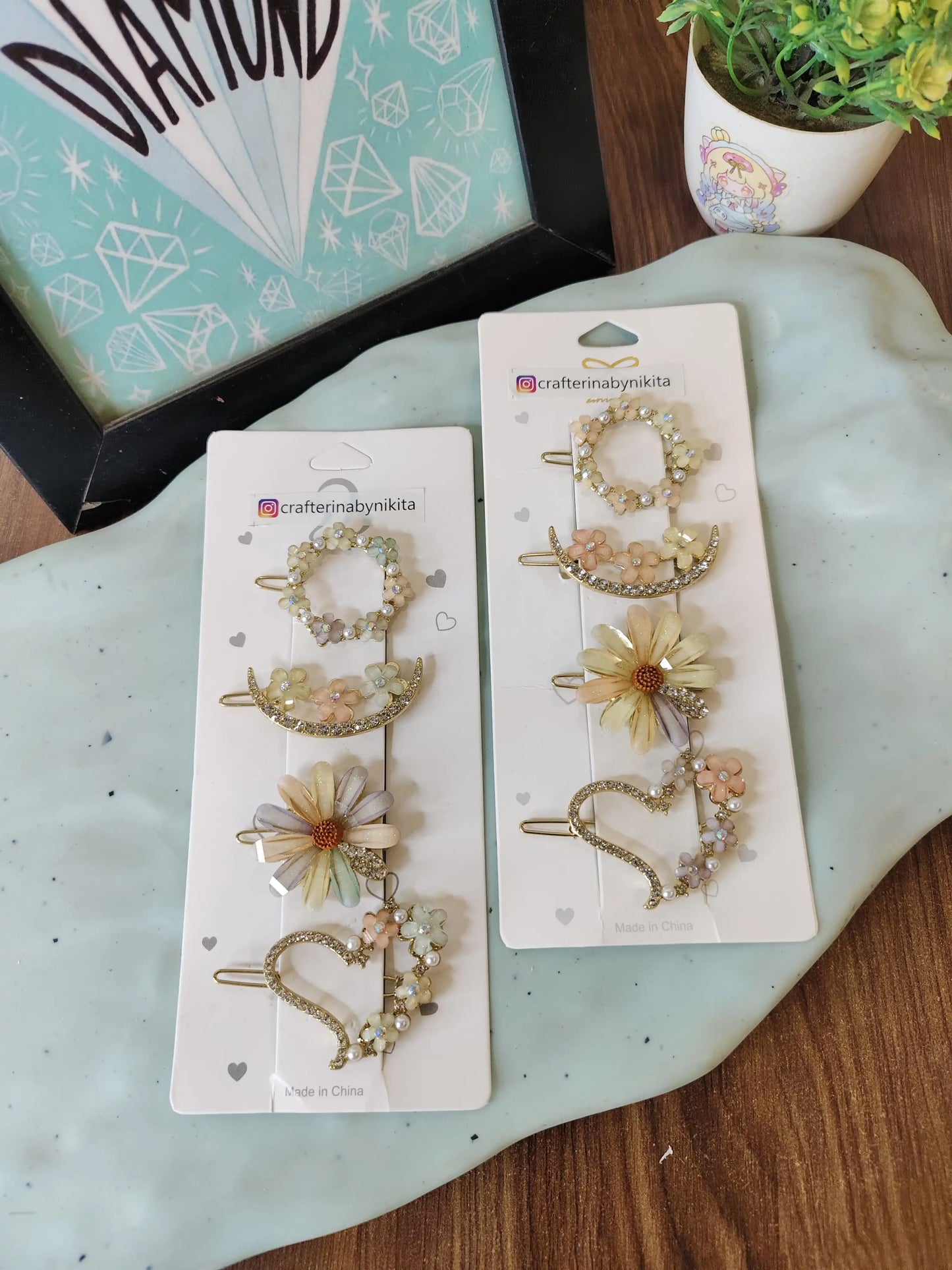 Party wear hair clips cards (4 clips in one card)