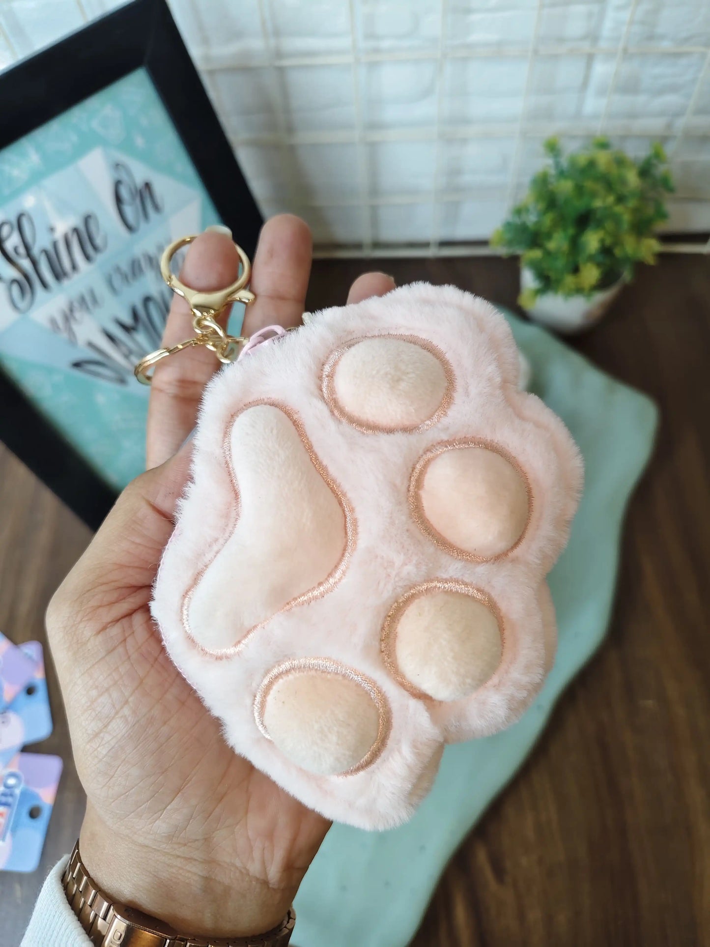 Paw fur coin pouch keychain