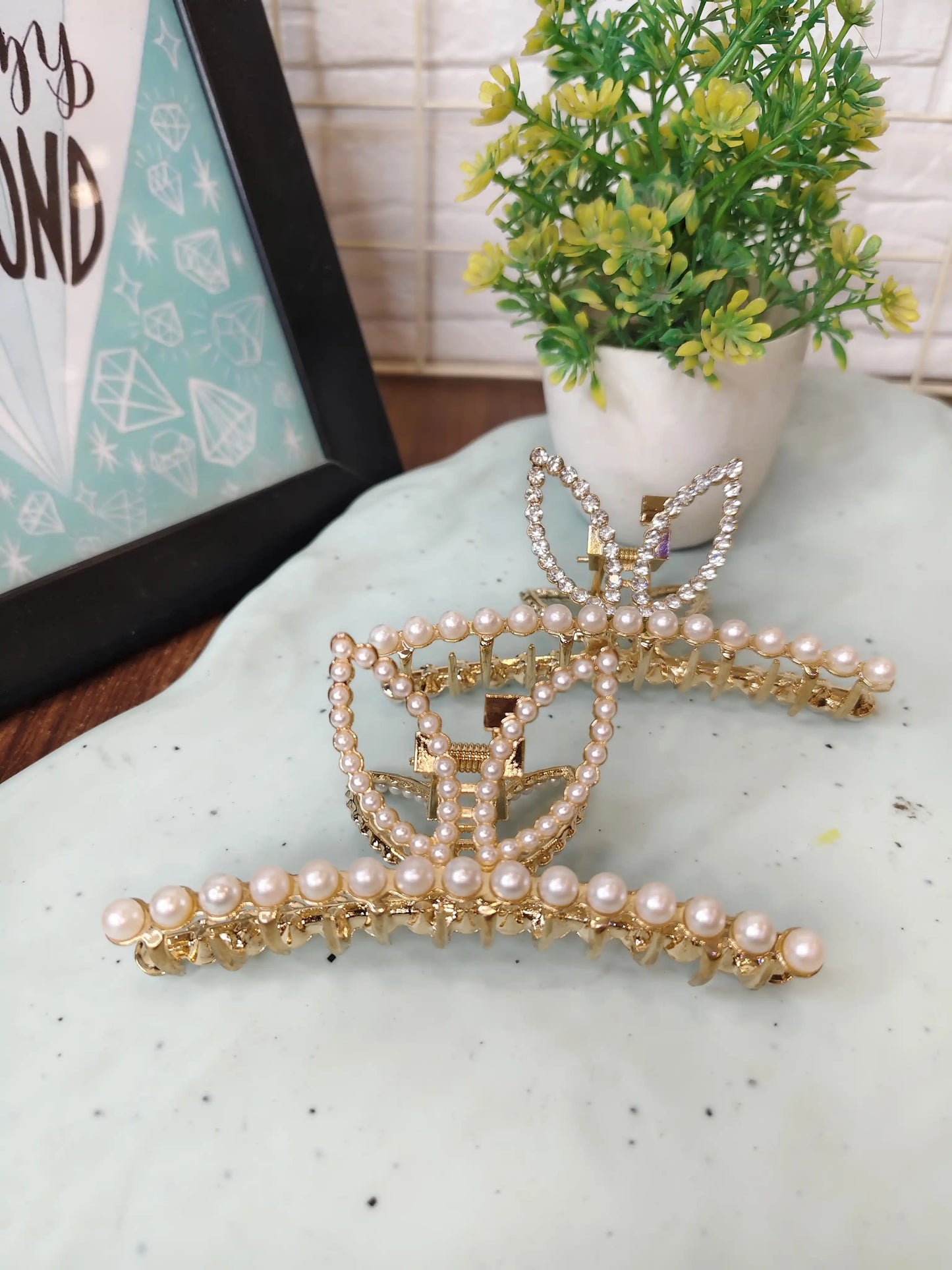 Pearl and diamond Bunny hair claws
