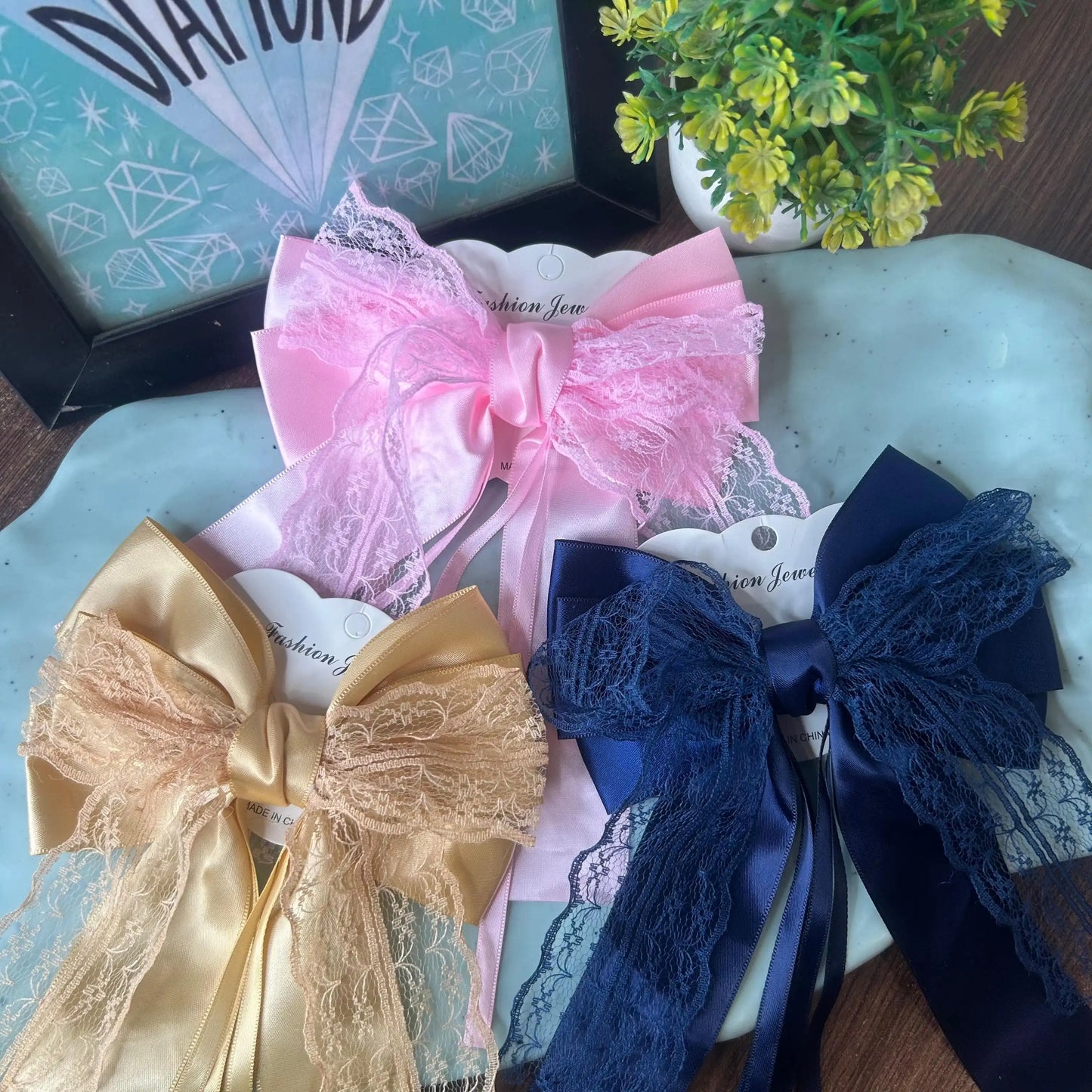 Premium lace bows