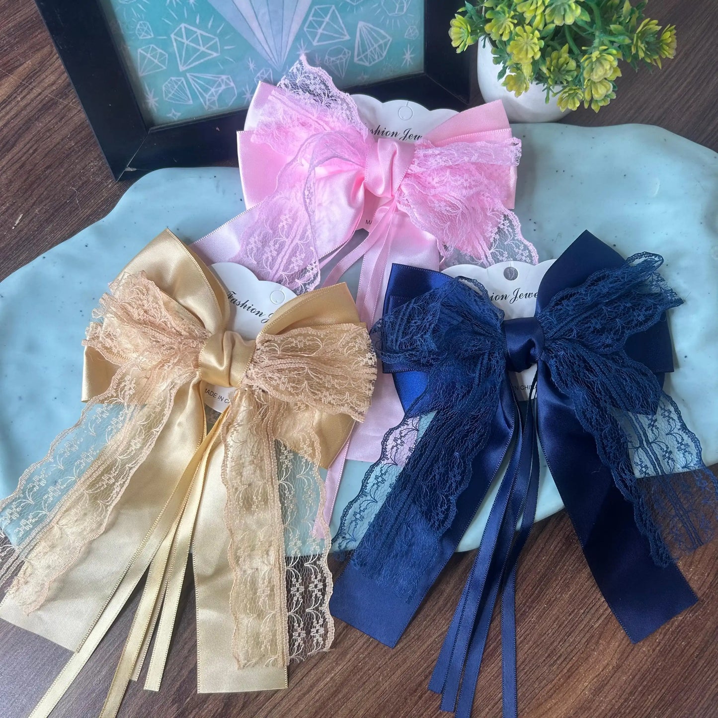 Premium lace bows